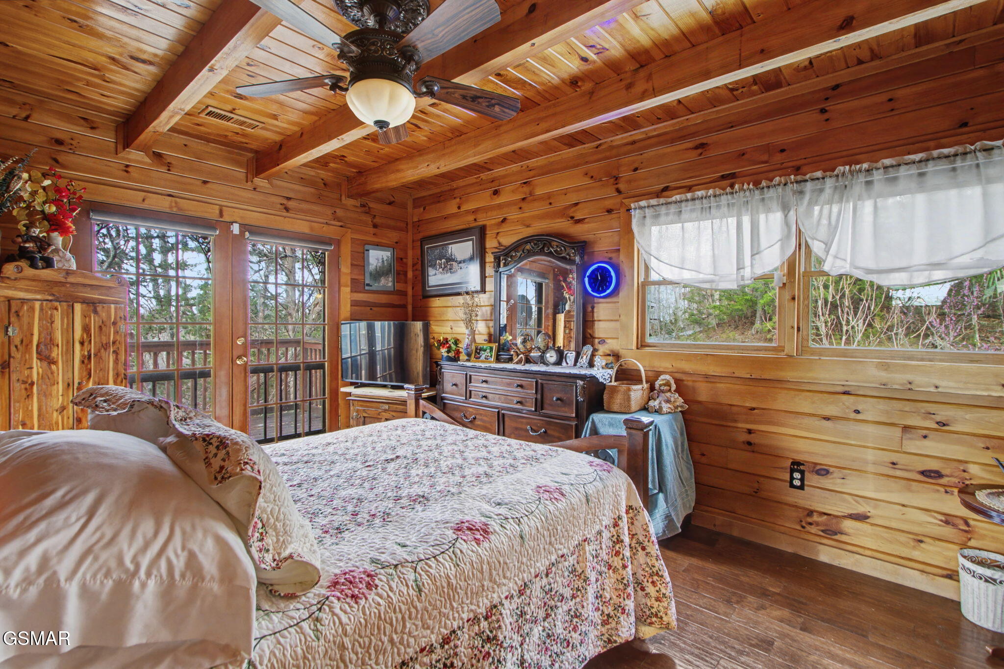 1023 Gordon Way Sevierville TN 37876