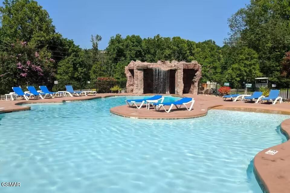 143 White Oak Resort Way Gatlinburg TN 37738