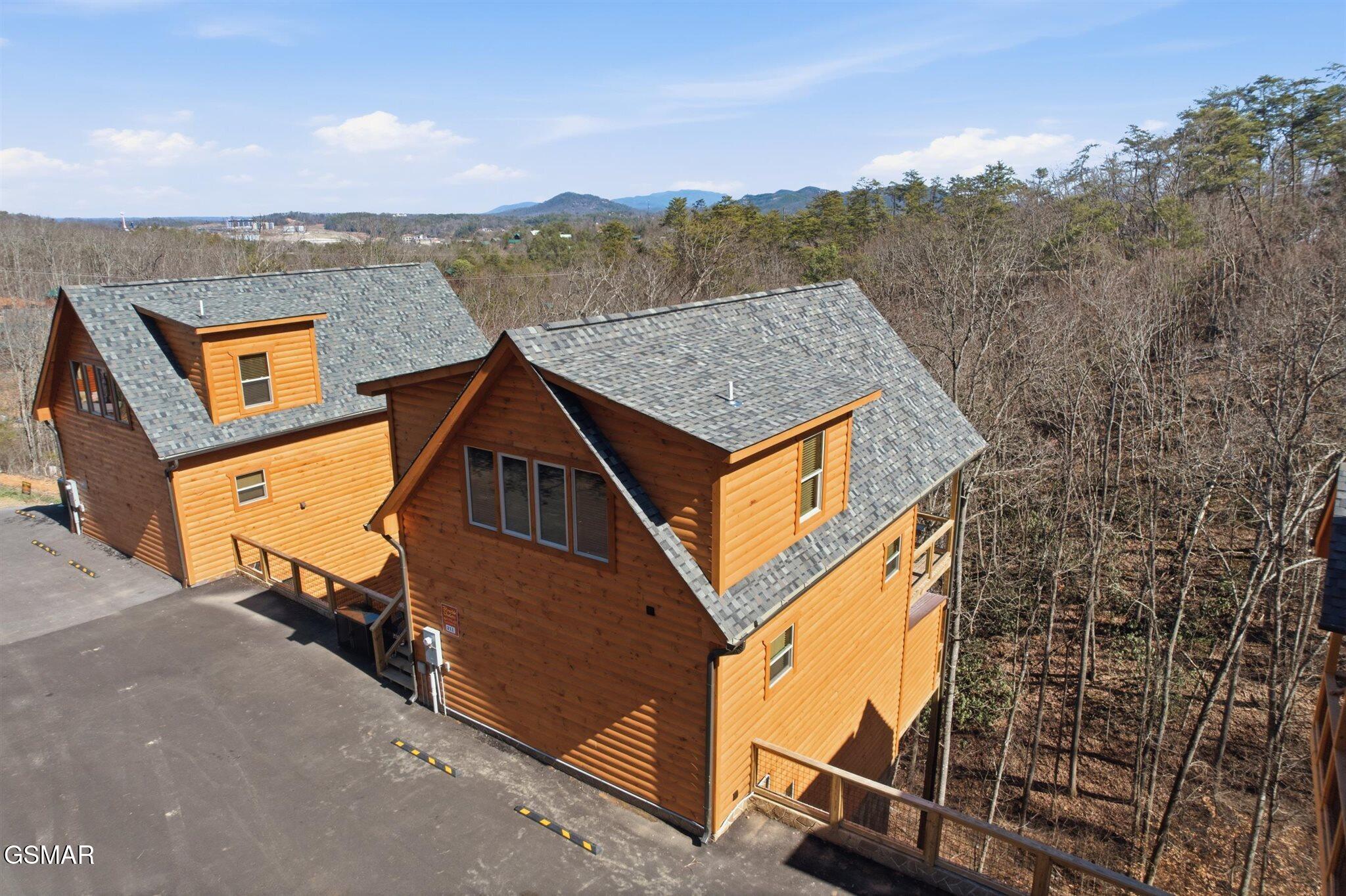 939 Pine Valley Way Sevierville TN 37862