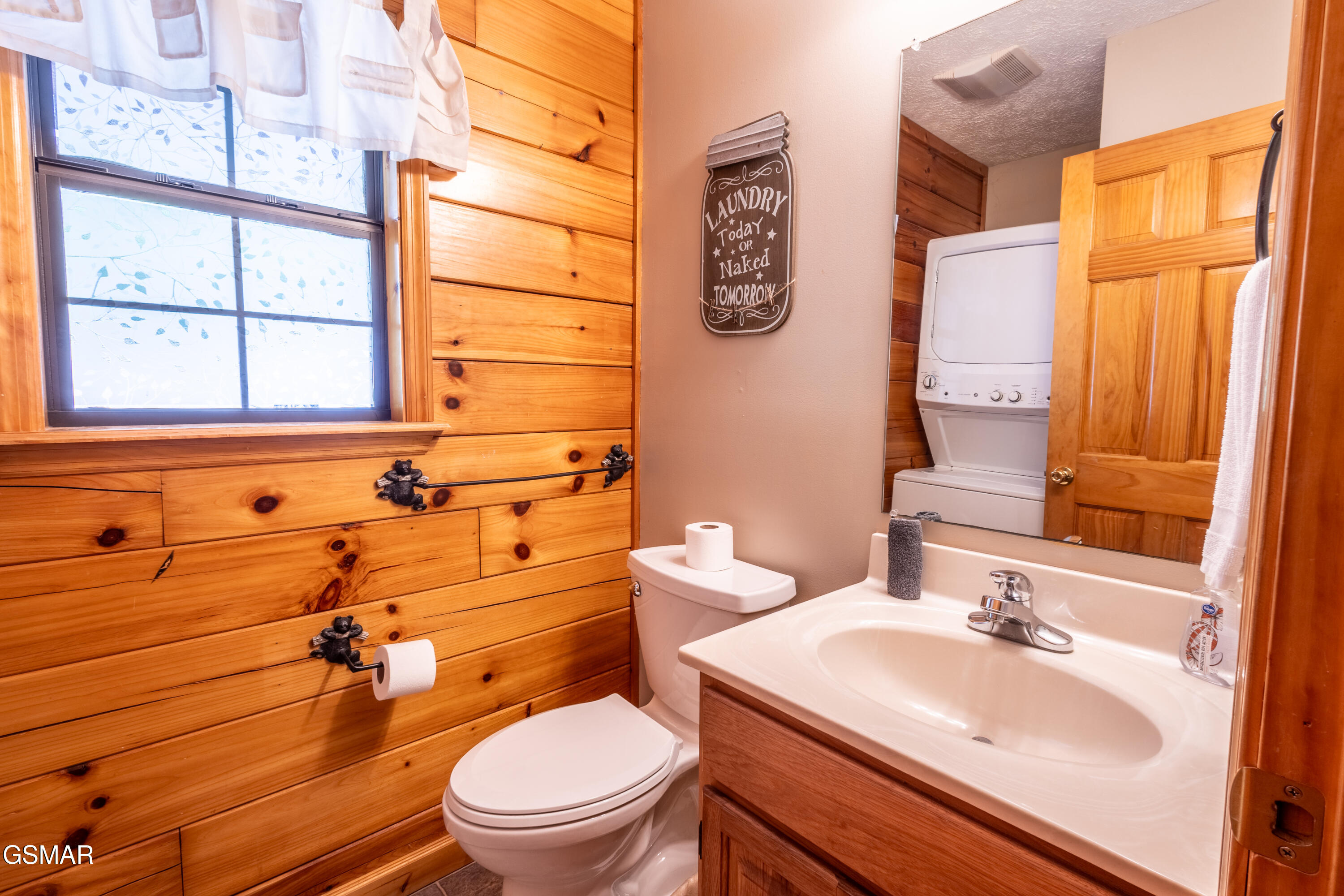 1609 Pinewood Way Sevierville TN 37862