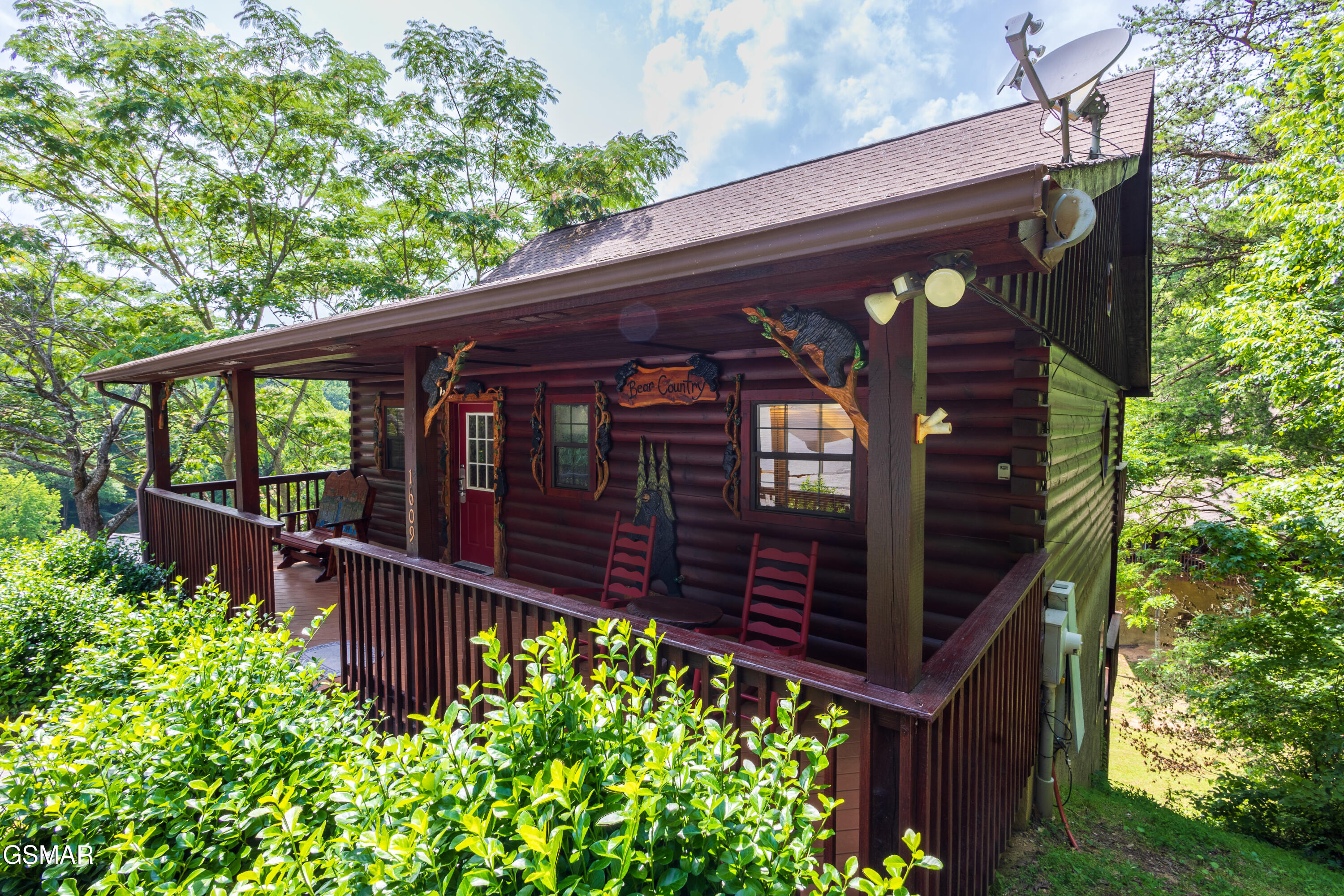 1609 Pinewood Way Sevierville TN 37862