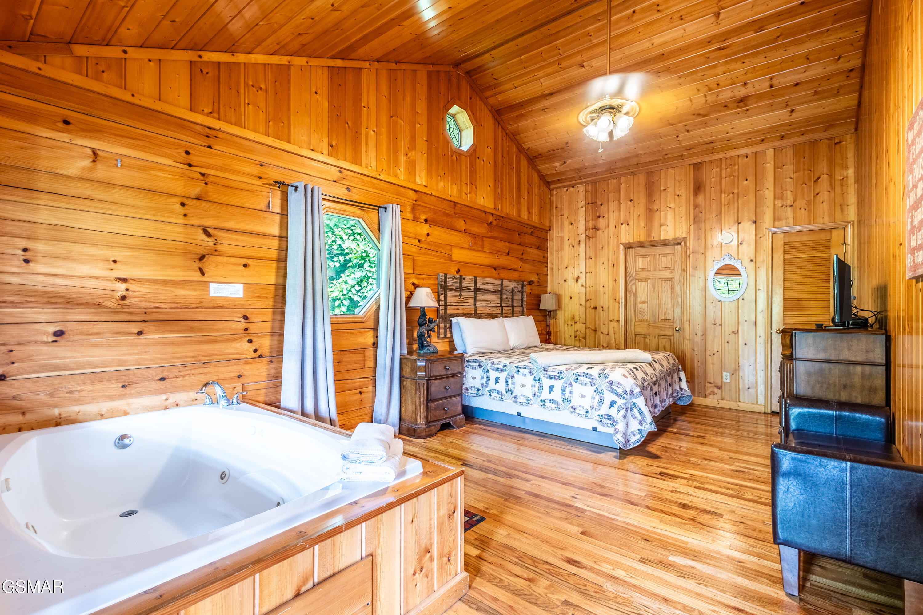 1609 Pinewood Way Sevierville TN 37862