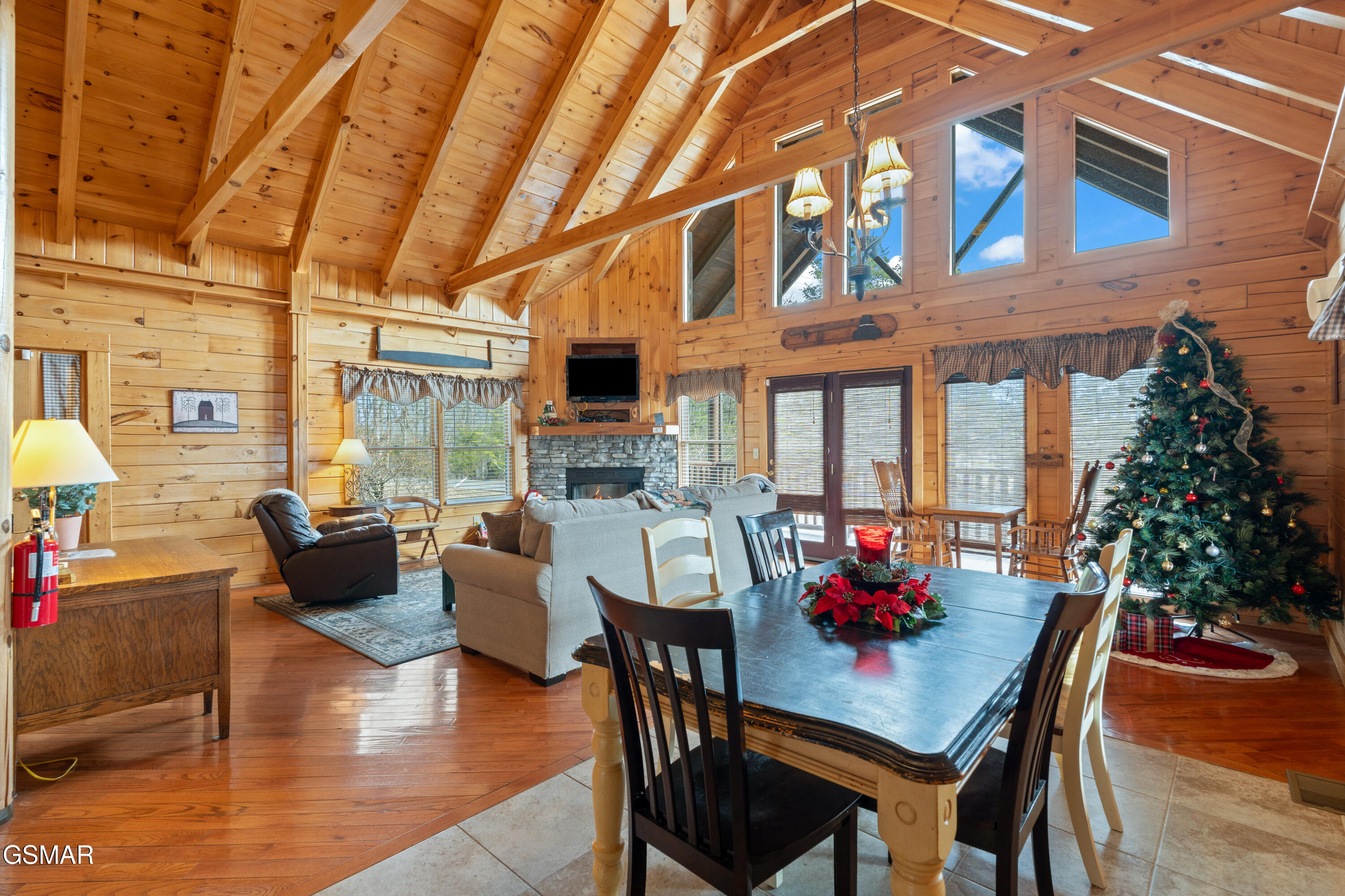 403 Happy Hollow Lane Sevierville TN 37876