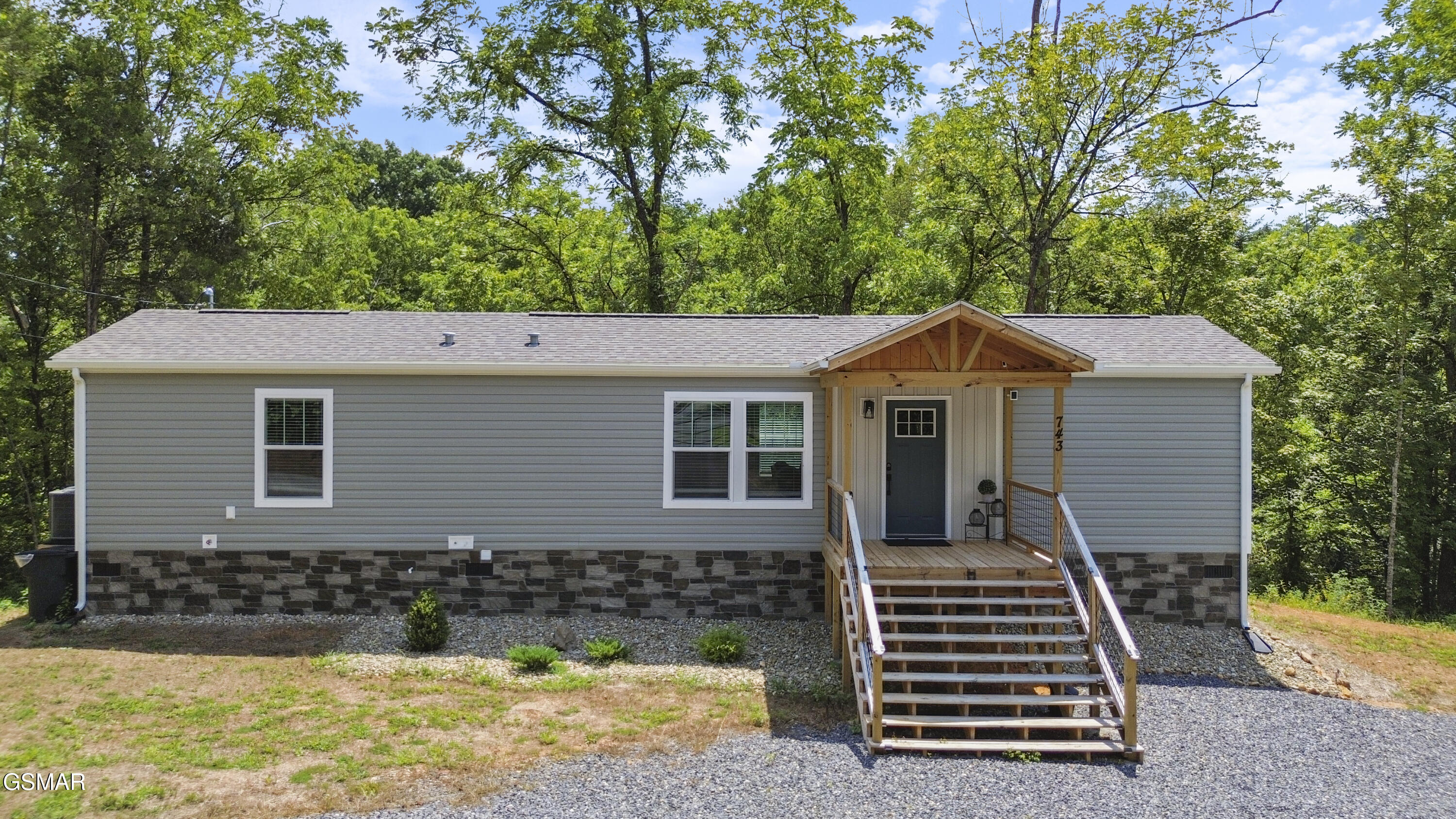 743 Pollard Road Kodak TN 37764