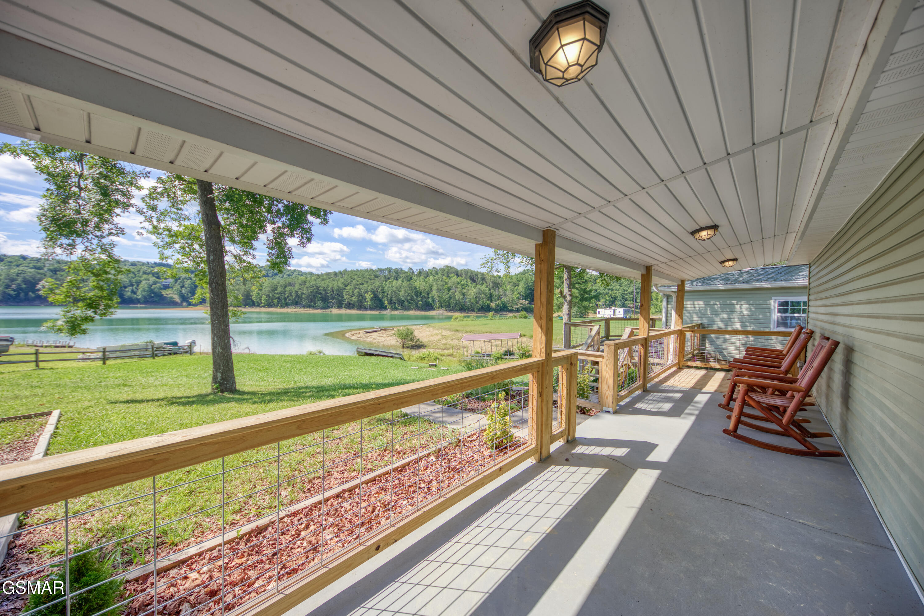 1239 Fishermans Way Sevierville TN 37876
