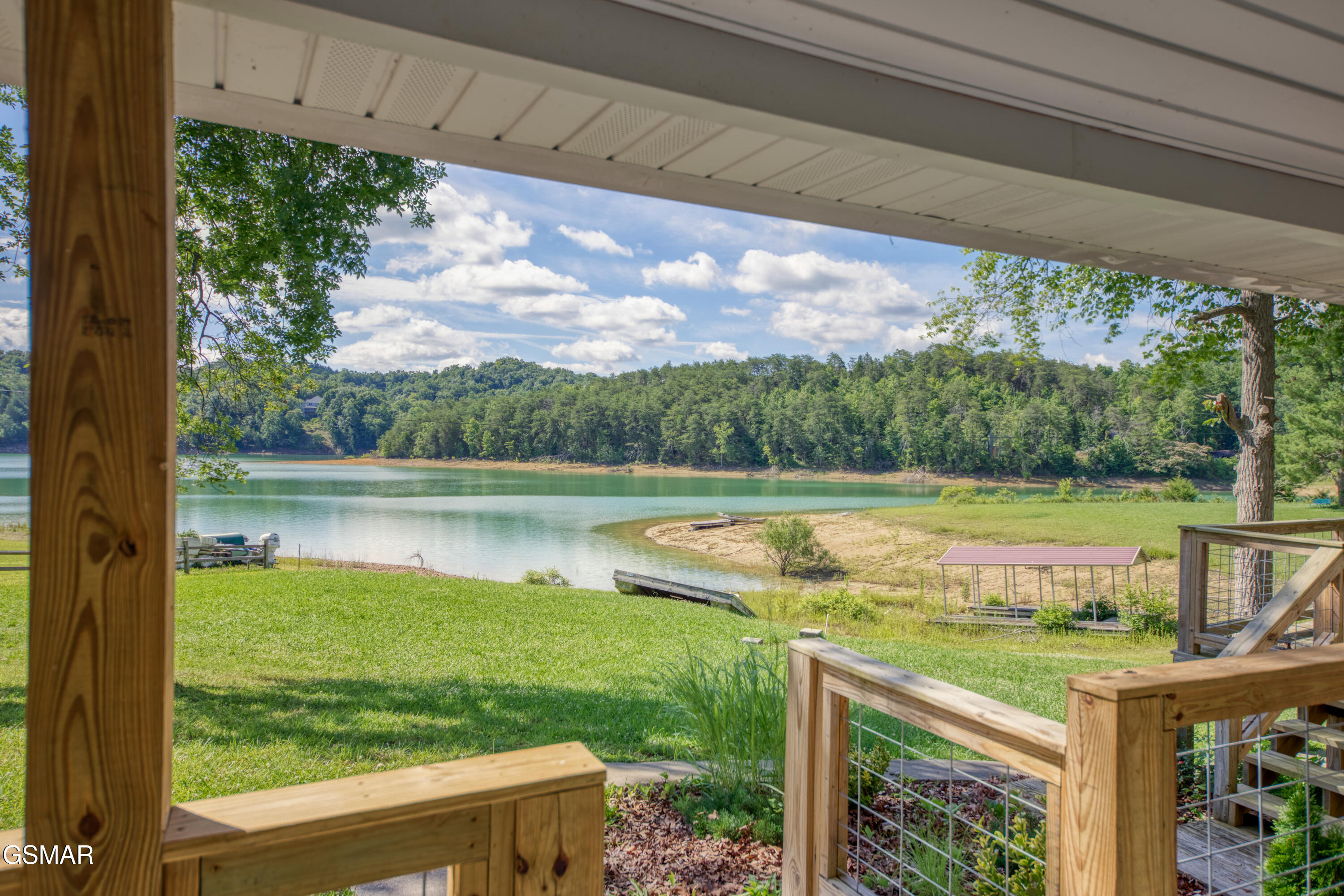 1239 Fishermans Way Sevierville TN 37876