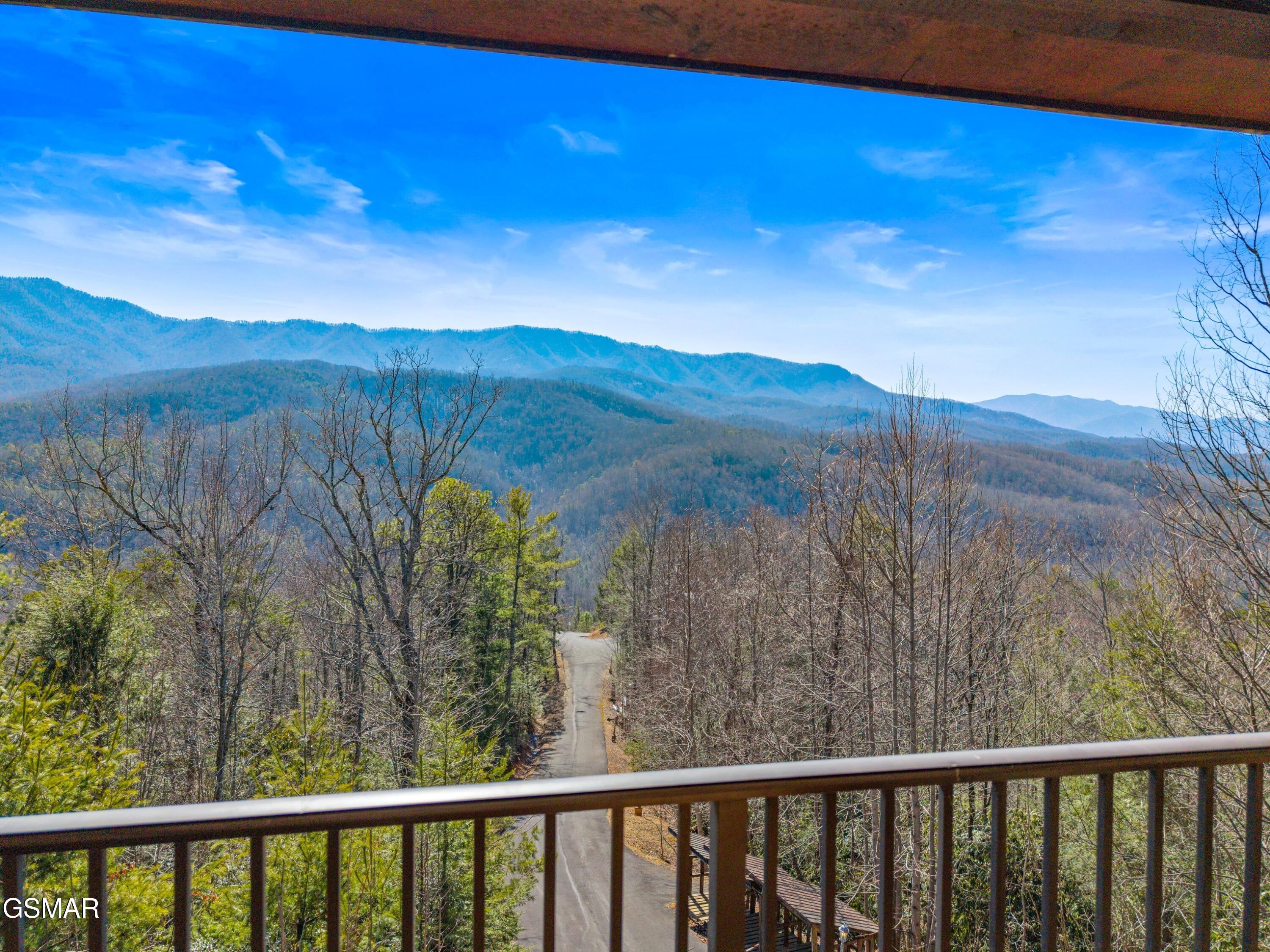 4320 Firefly View Way Gatlinburg TN 37738