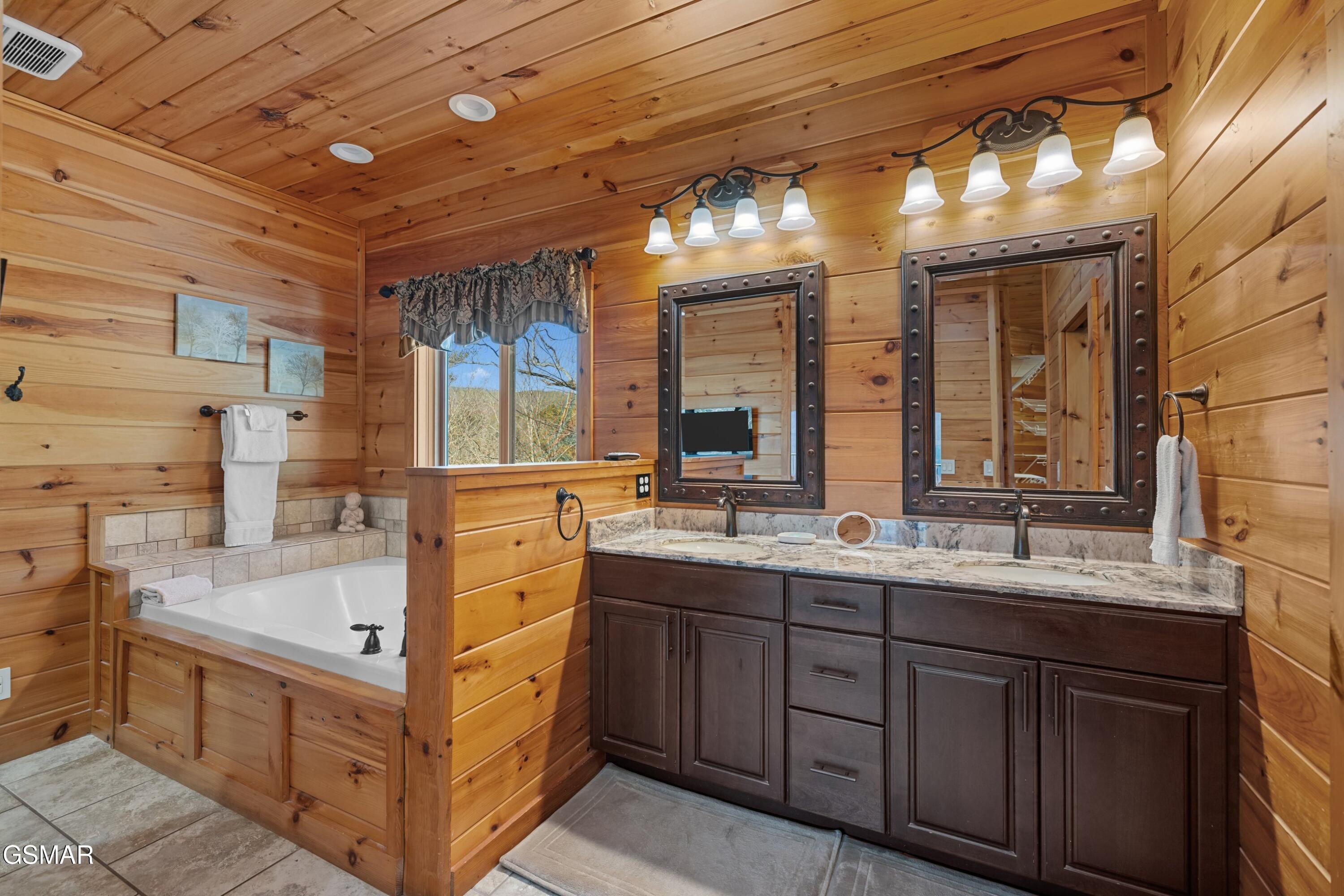 4320 Firefly View Way Gatlinburg TN 37738
