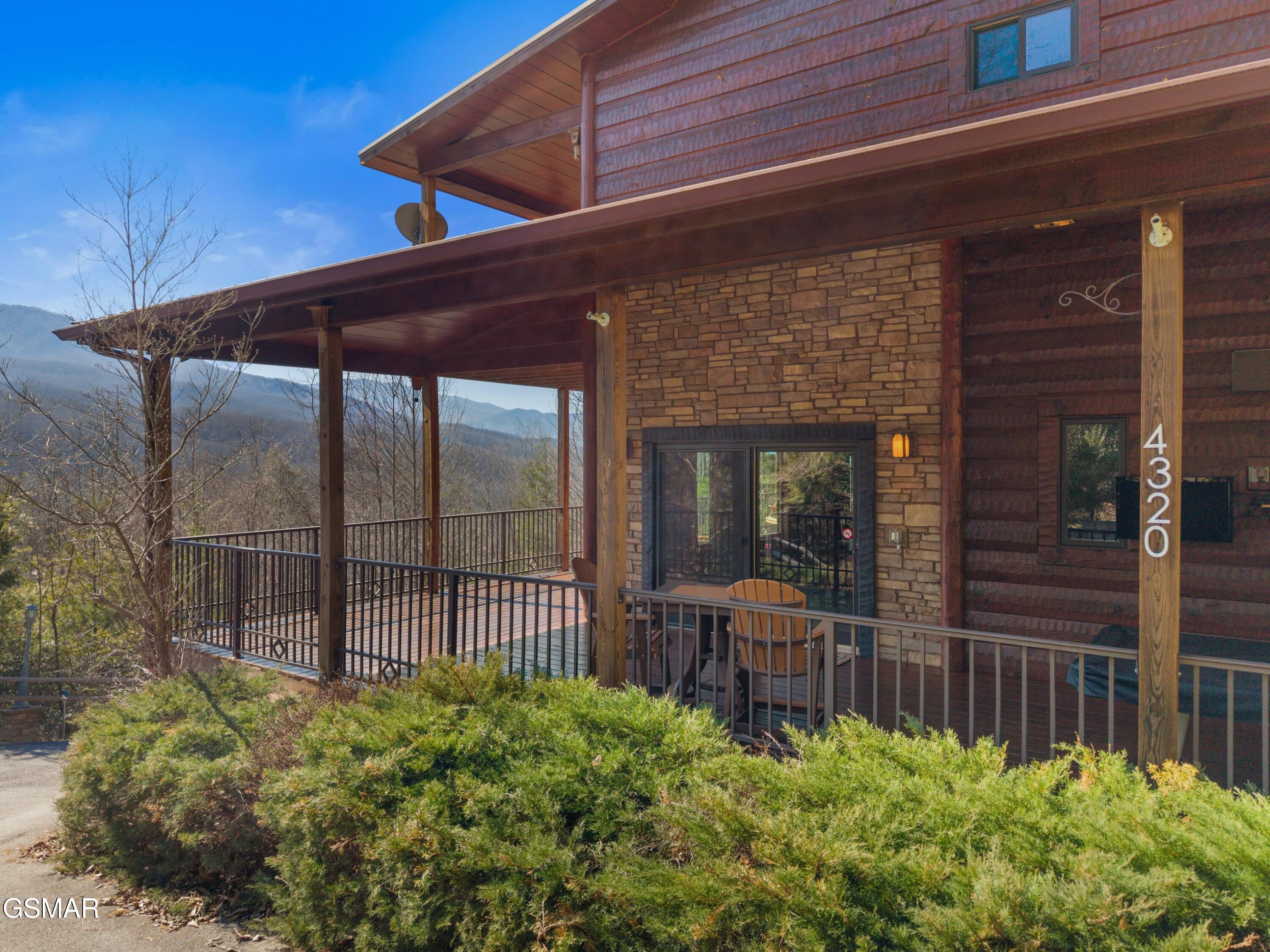 4320 Firefly View Way Gatlinburg TN 37738