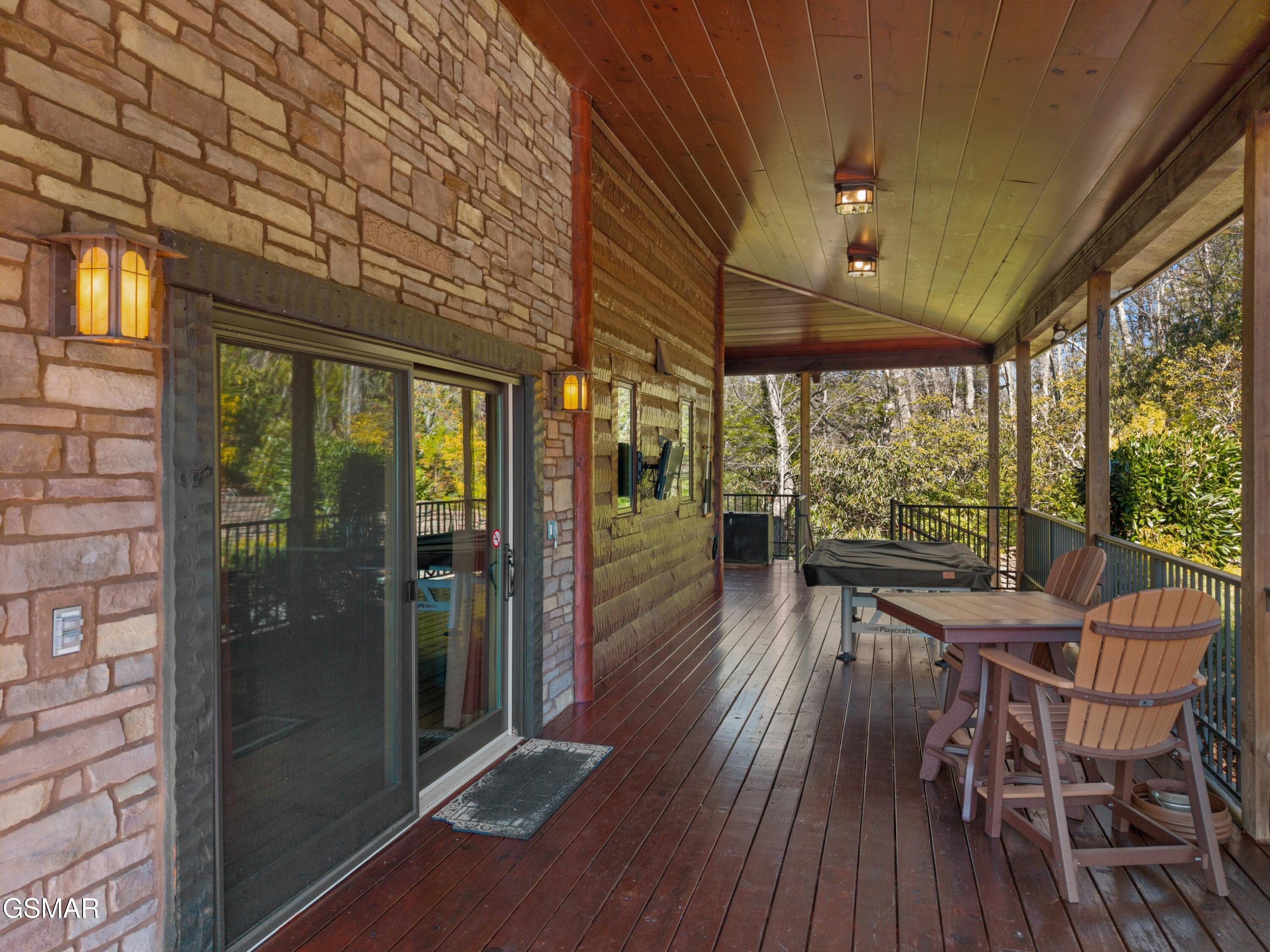 4320 Firefly View Way Gatlinburg TN 37738