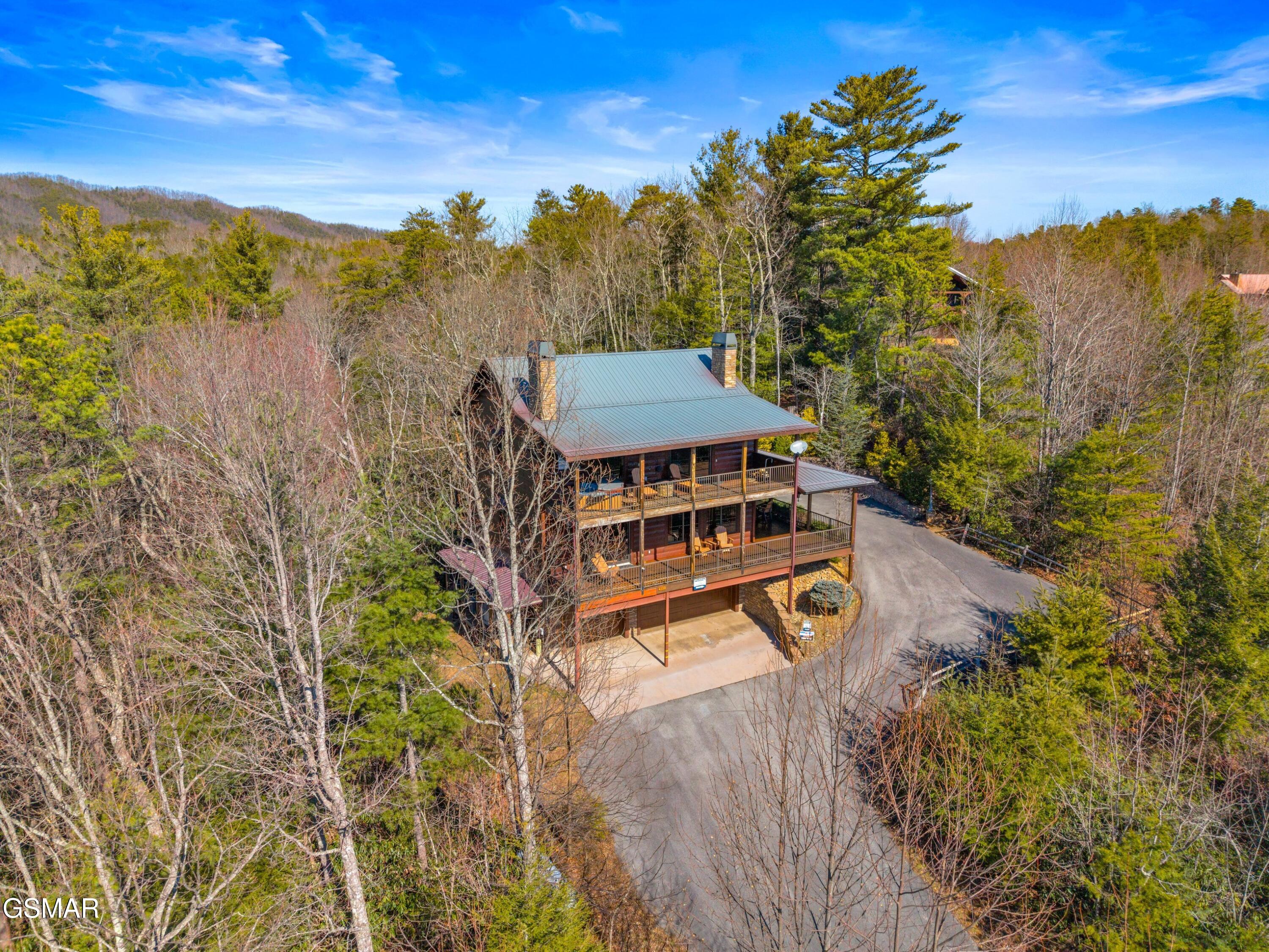 4320 Firefly View Way Gatlinburg TN 37738