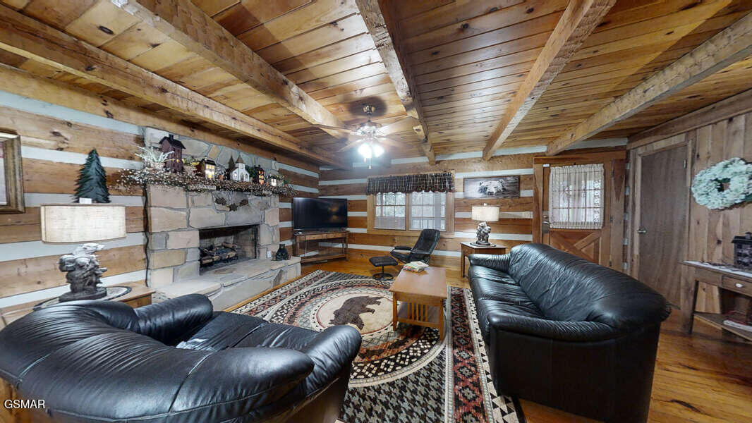 1529 Hidden Circle Sevierville TN 37876