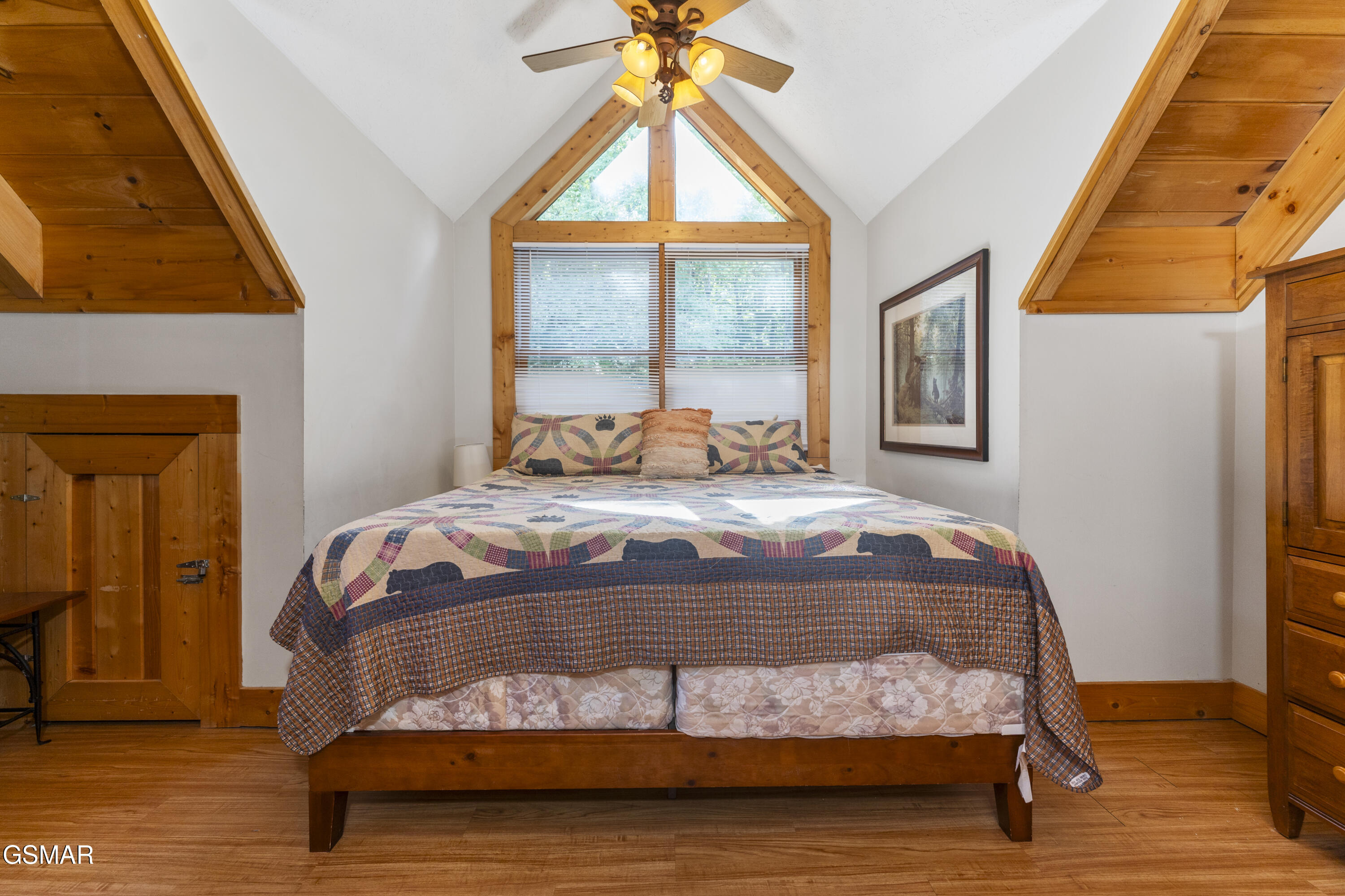 1251 Bear Cub Way Gatlinburg TN 37738