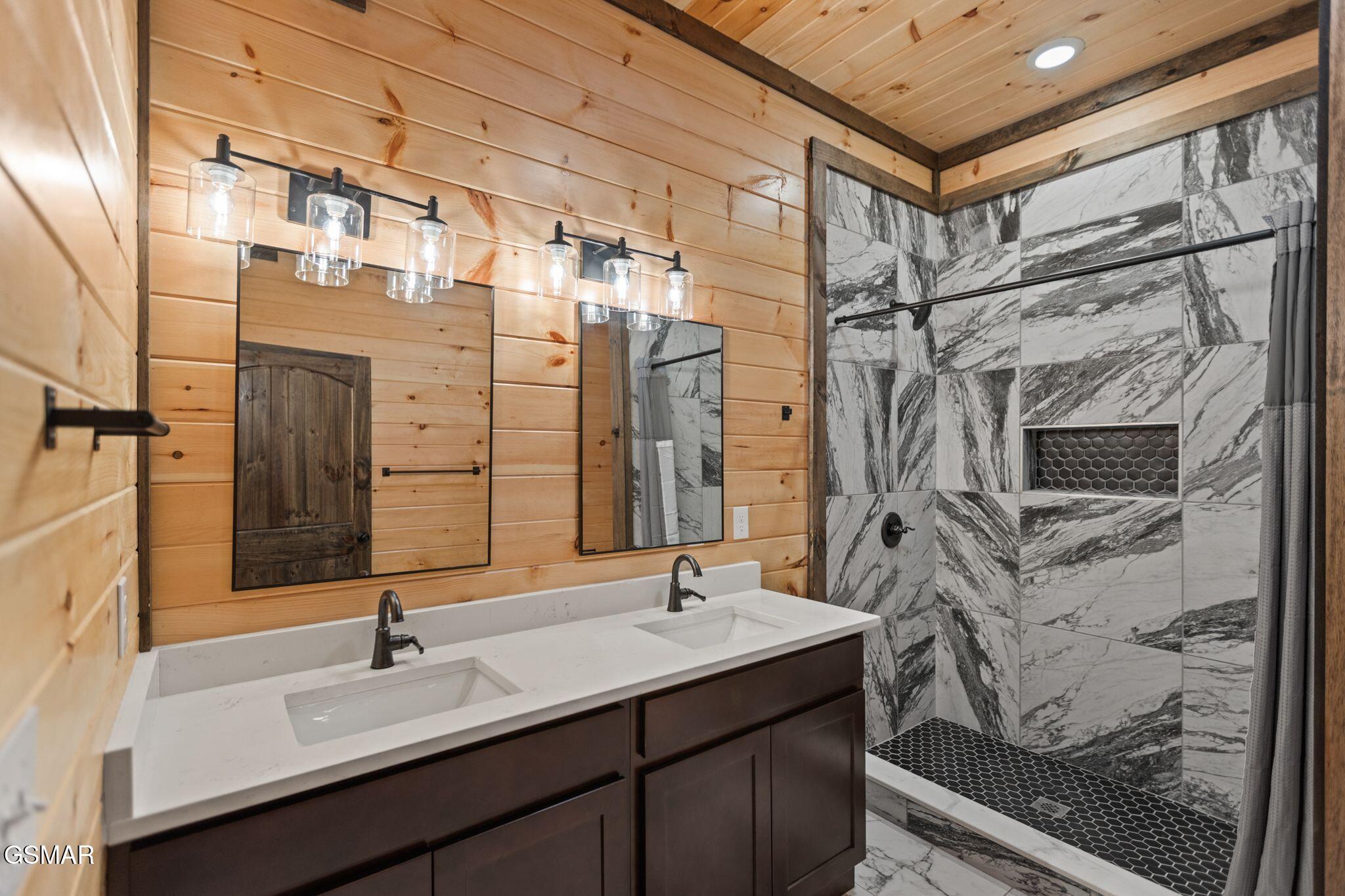 1122 Sanctuary Shores Way Sevierville TN 37876