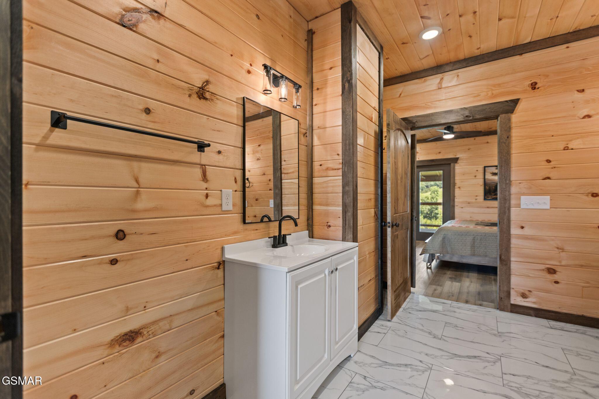 1122 Sanctuary Shores Way Sevierville TN 37876