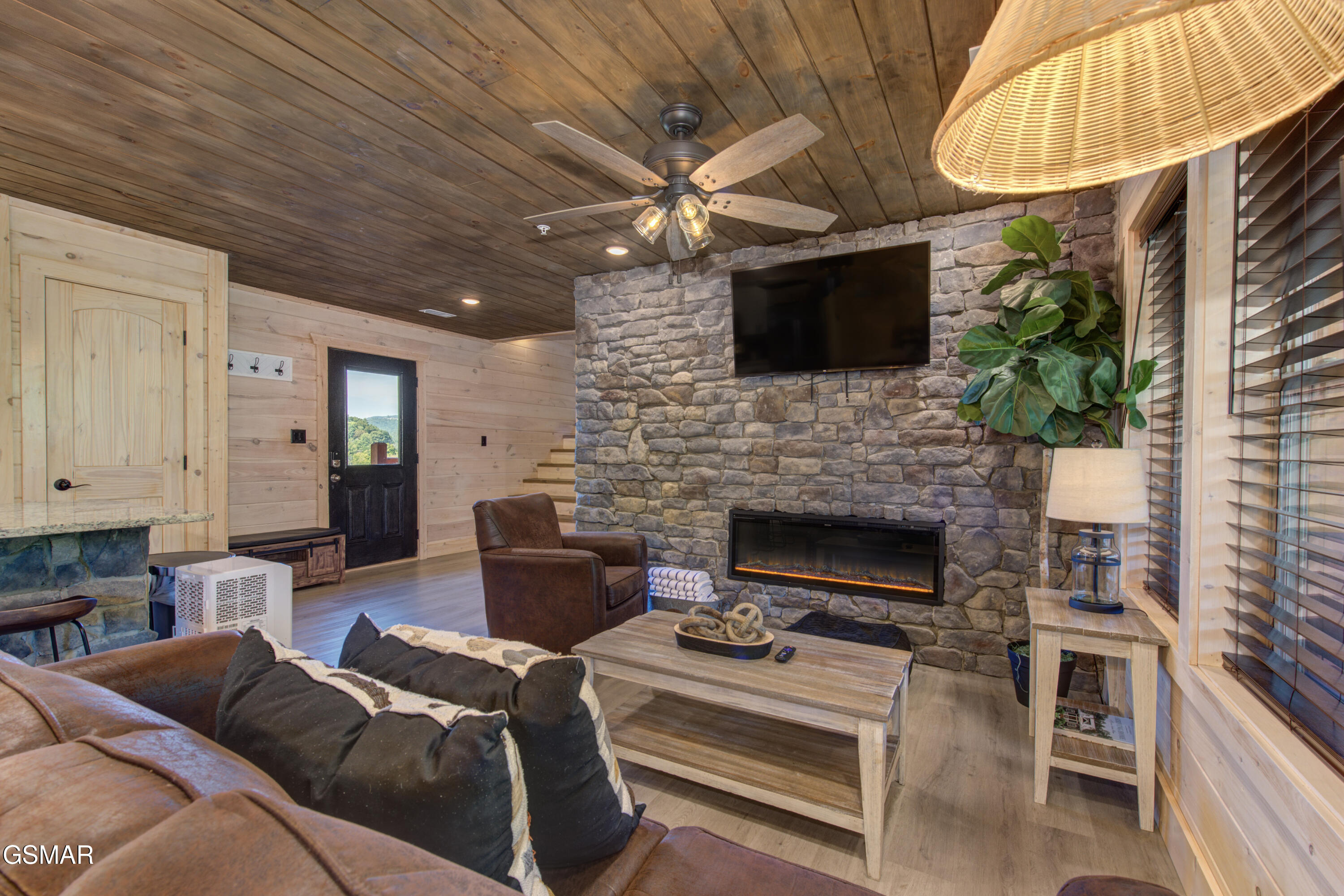 1717 Summit View Way Pigeon Forge TN 37862