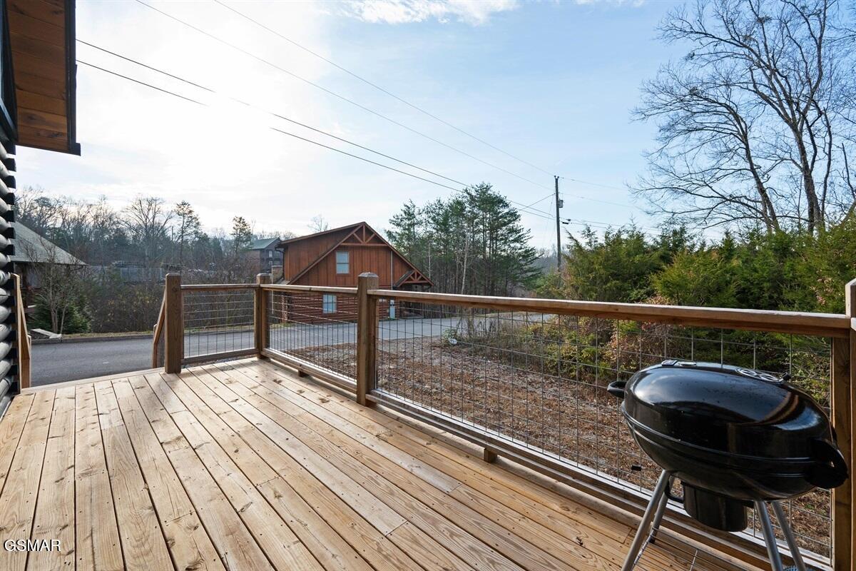 2304 Wingspan Drive Sevierville TN 37876