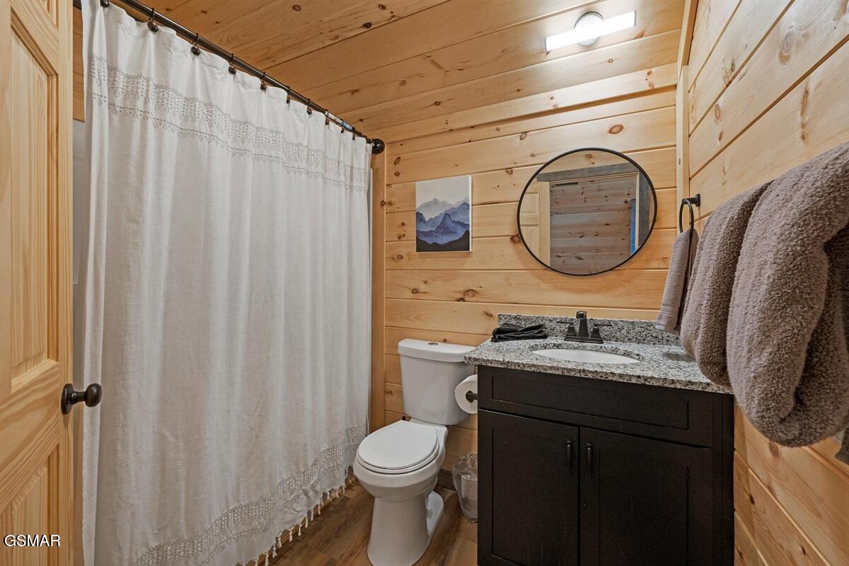 2304 Wingspan Drive Sevierville TN 37876