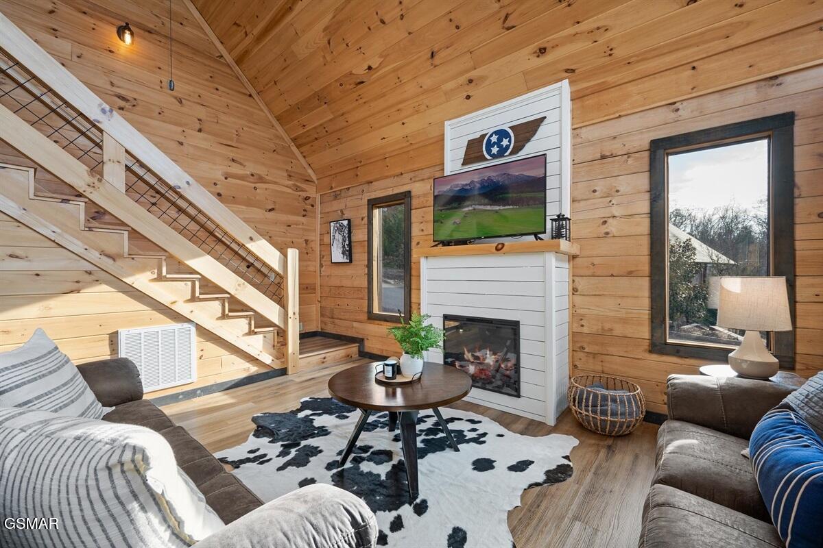 2304 Wingspan Drive Sevierville TN 37876