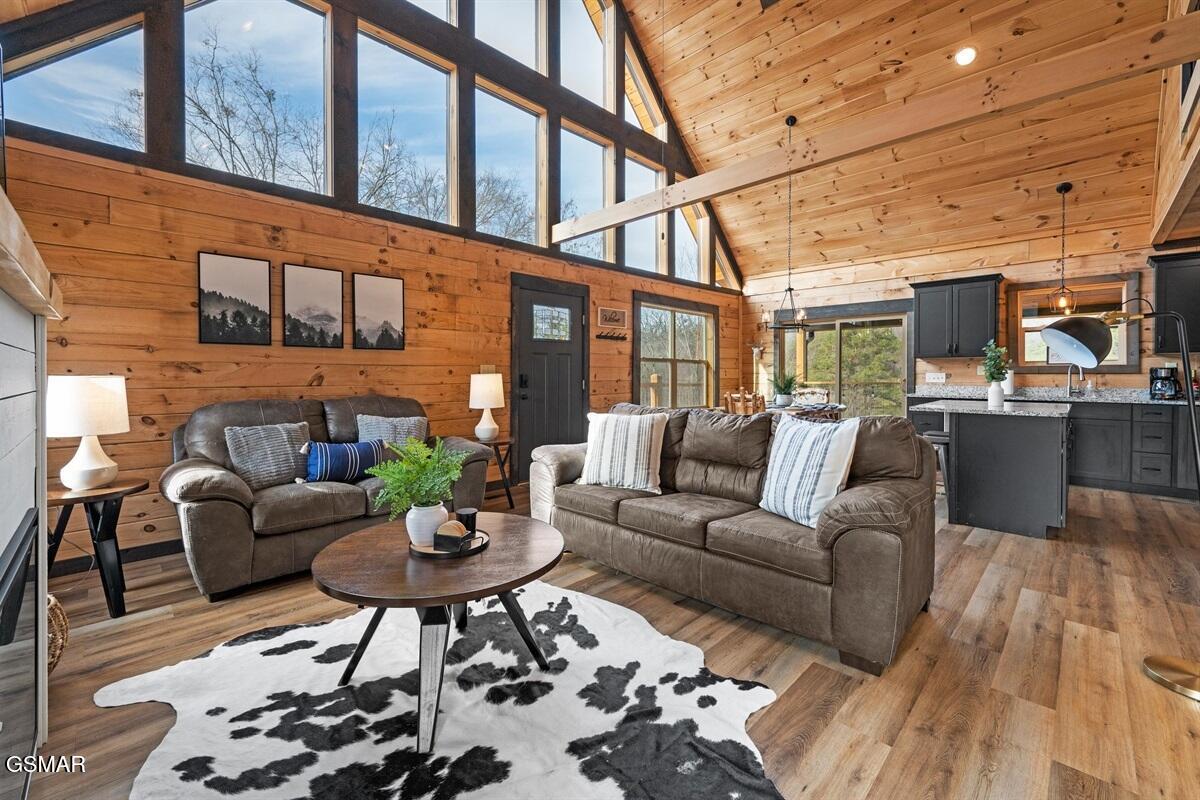 2304 Wingspan Drive Sevierville TN 37876