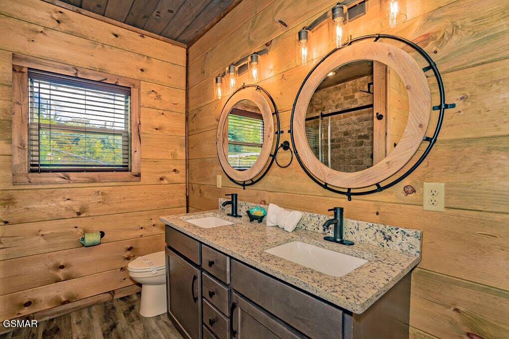 859 Sourwood Drive Gatlinburg TN 37738