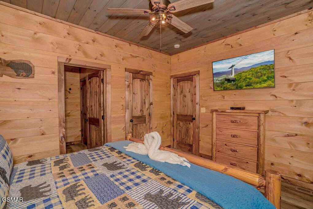 859 Sourwood Drive Gatlinburg TN 37738