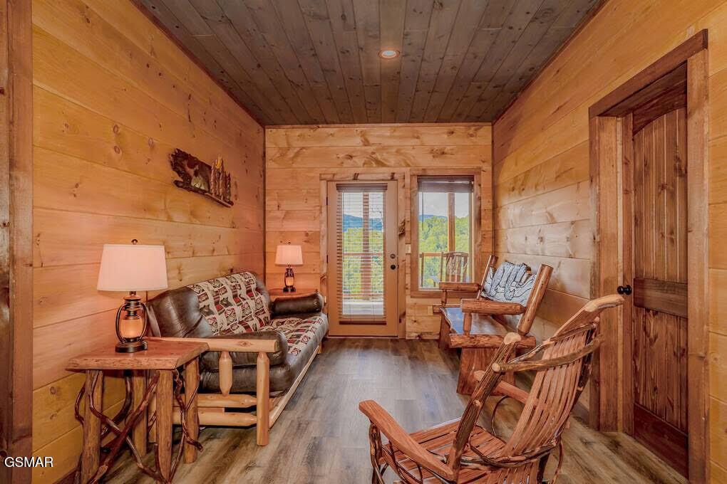 859 Sourwood Drive Gatlinburg TN 37738