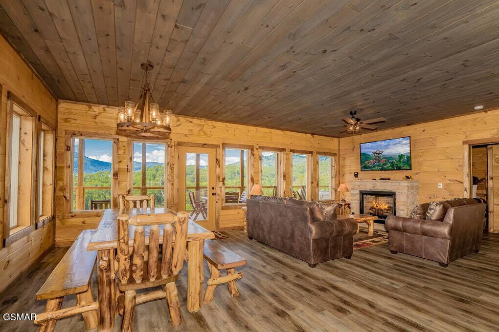 859 Sourwood Drive Gatlinburg TN 37738