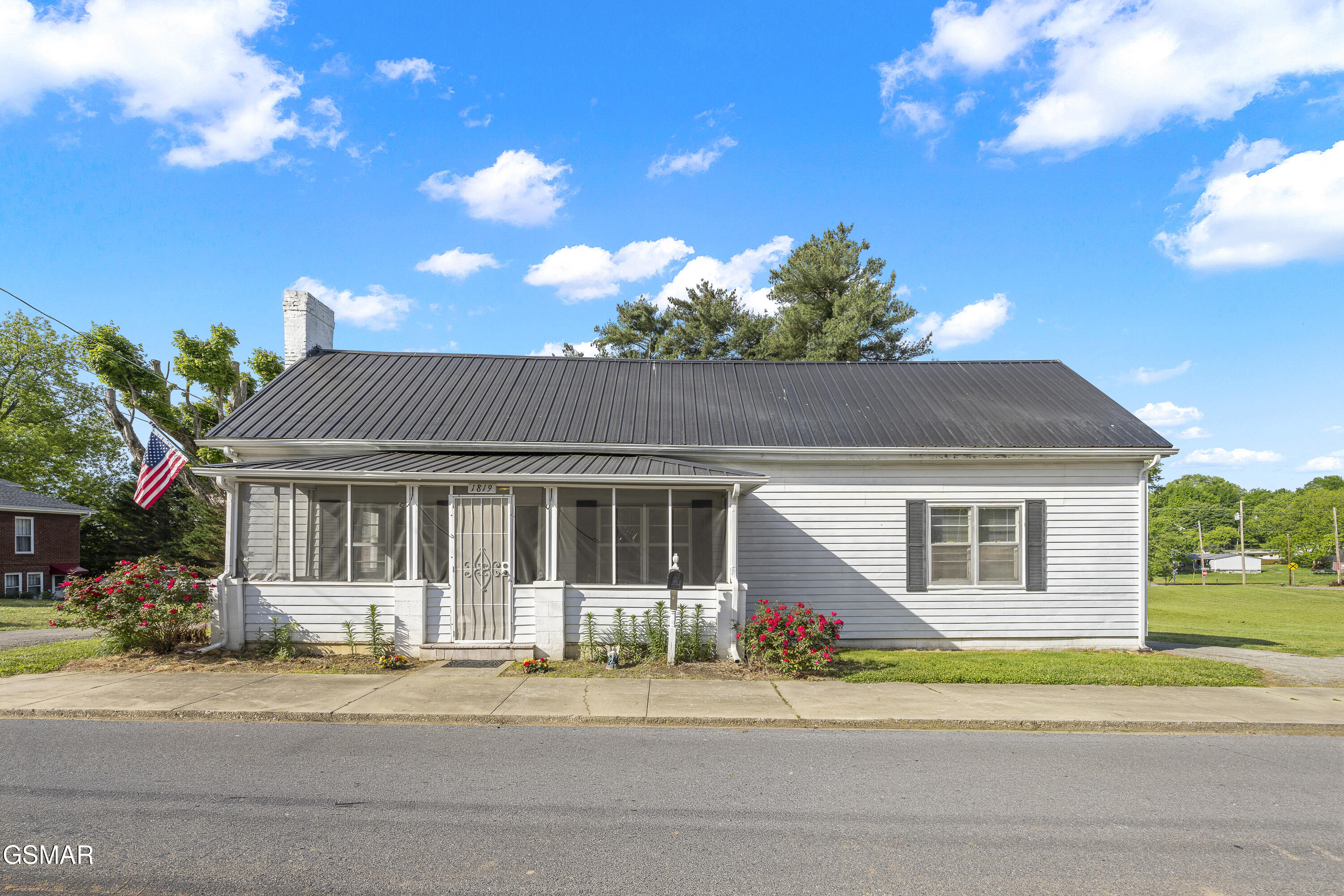 1819 Walnut Street White Pine TN 37890