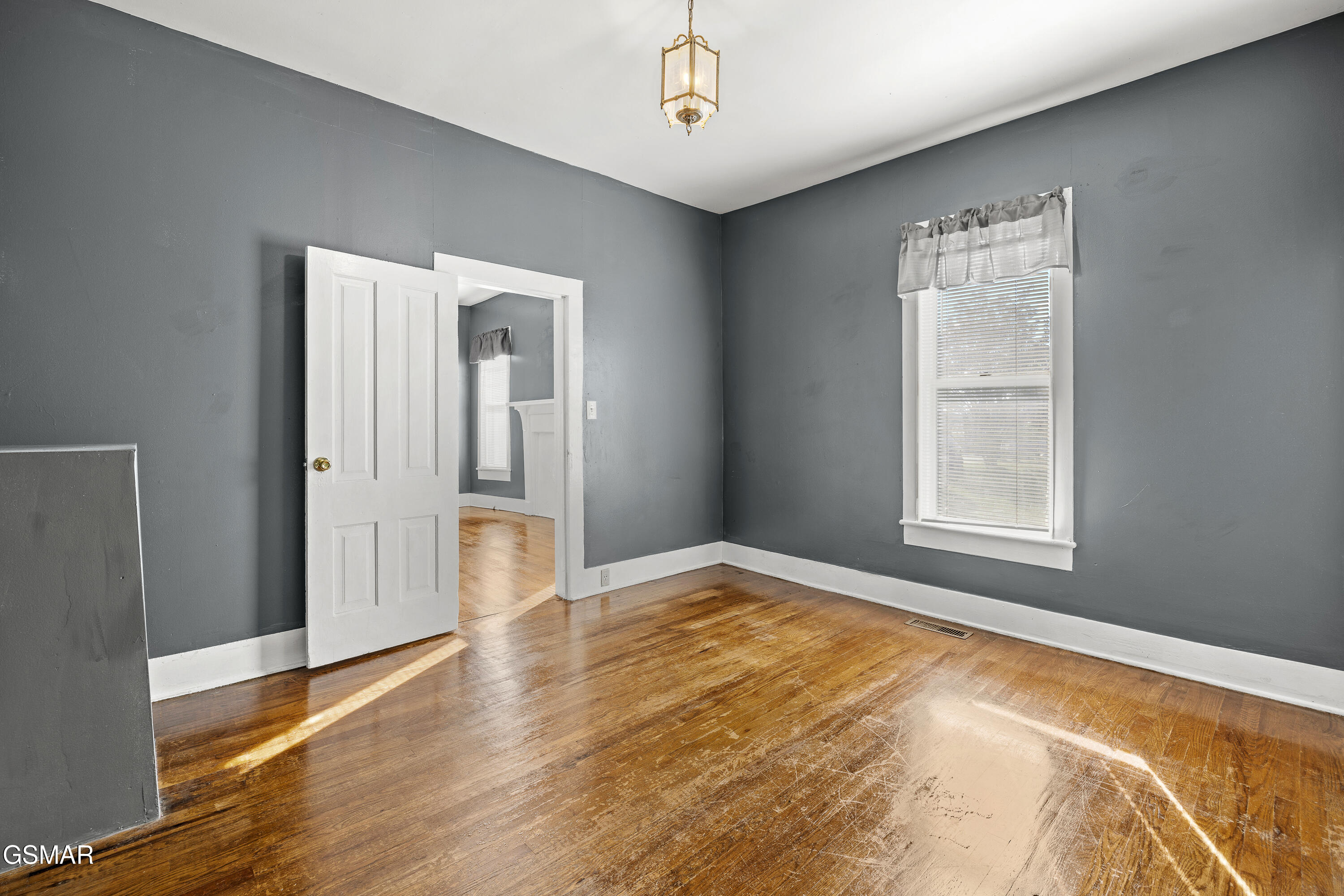 1819 Walnut Street White Pine TN 37890