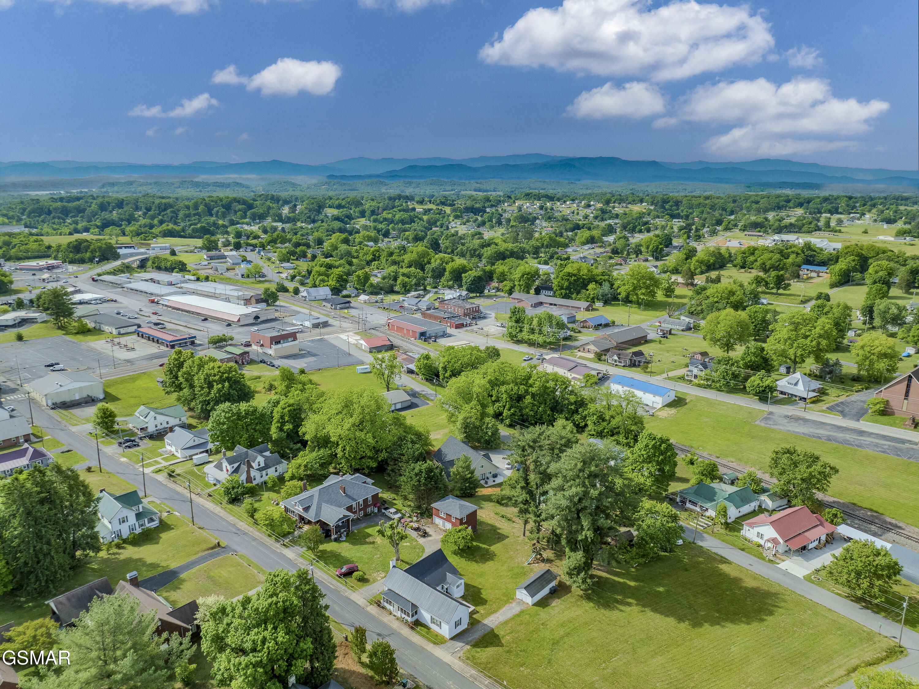 1819 Walnut Street White Pine TN 37890