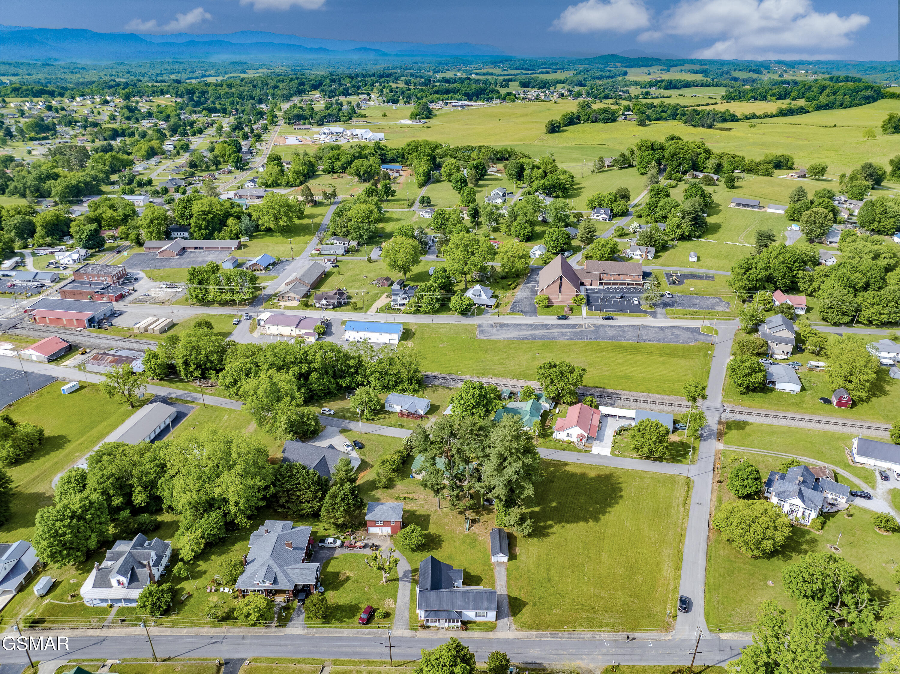 1819 Walnut Street White Pine TN 37890