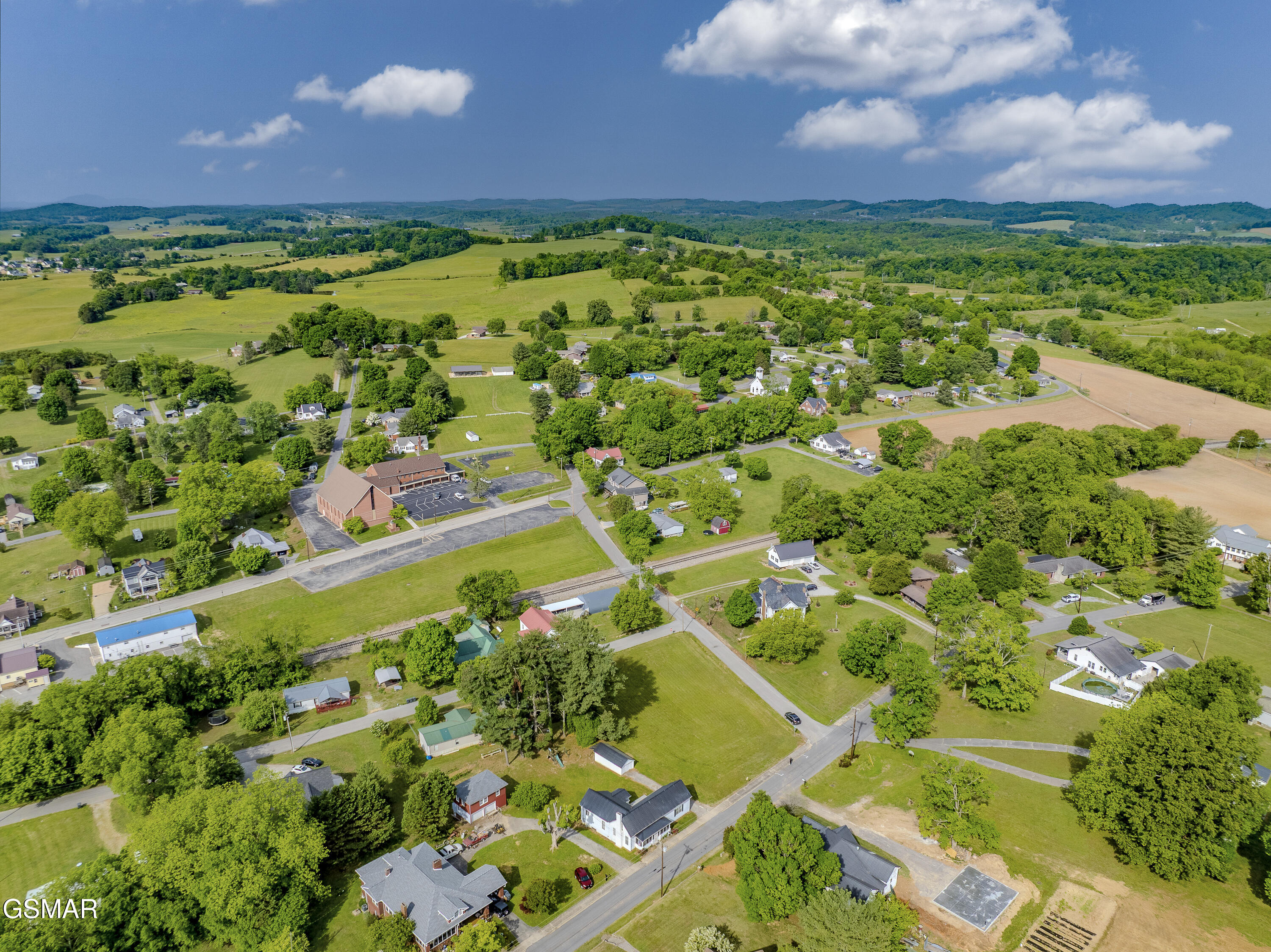 1819 Walnut Street White Pine TN 37890