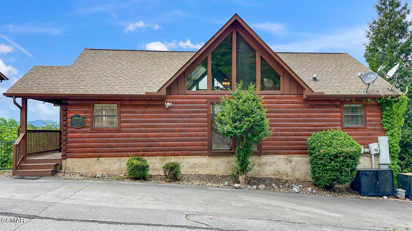 1644 Pinewood Way Sevierville TN 37862