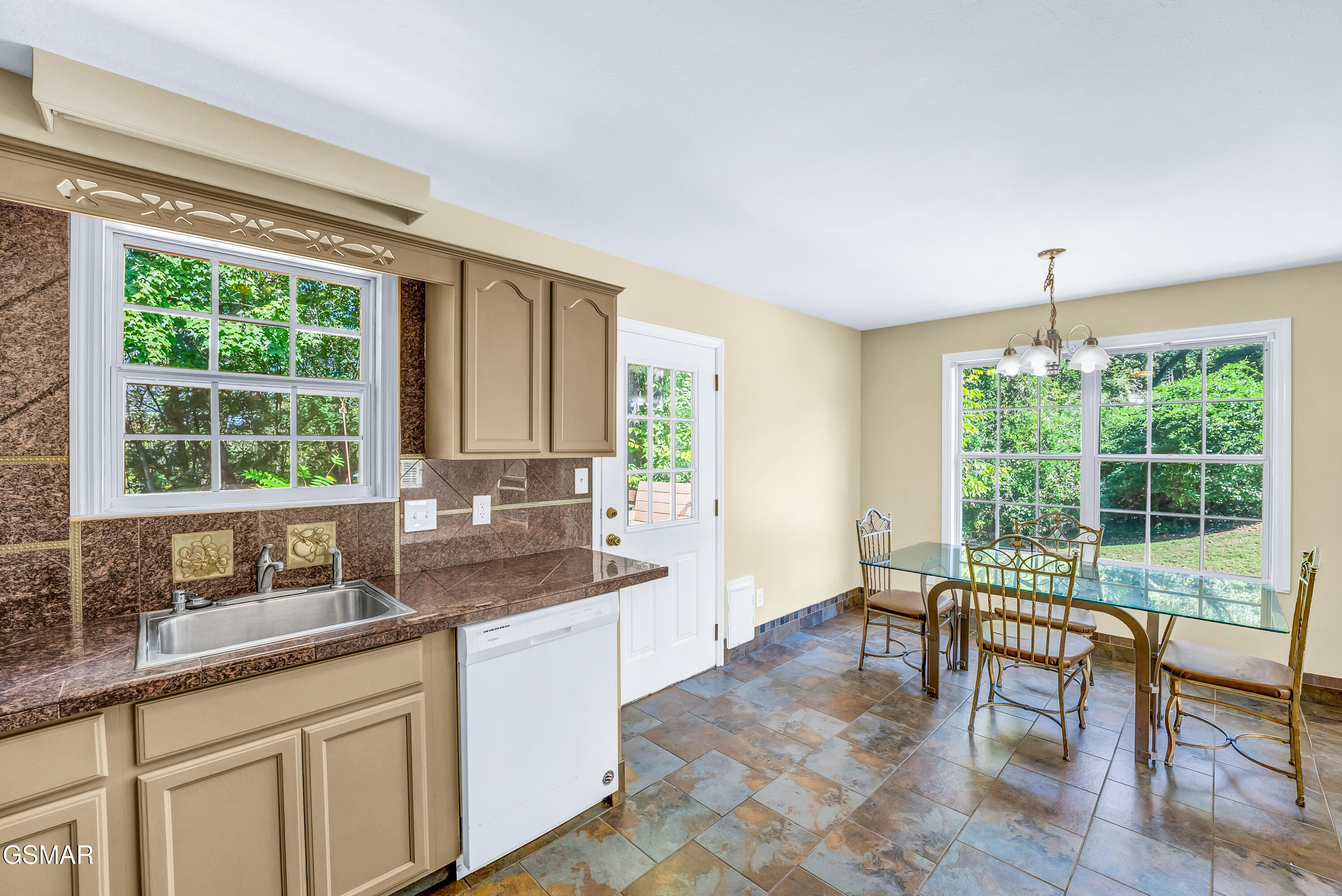 4701 Skyline Drive Knoxville TN 37914