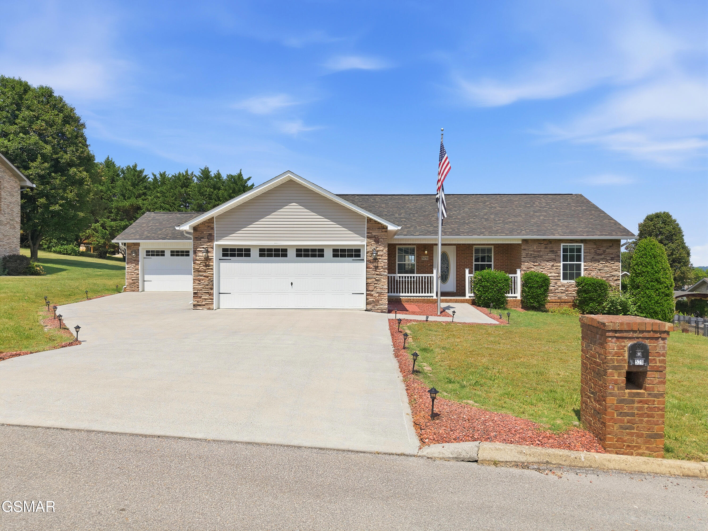 529 Hills Gate Circle Seymour TN 37865
