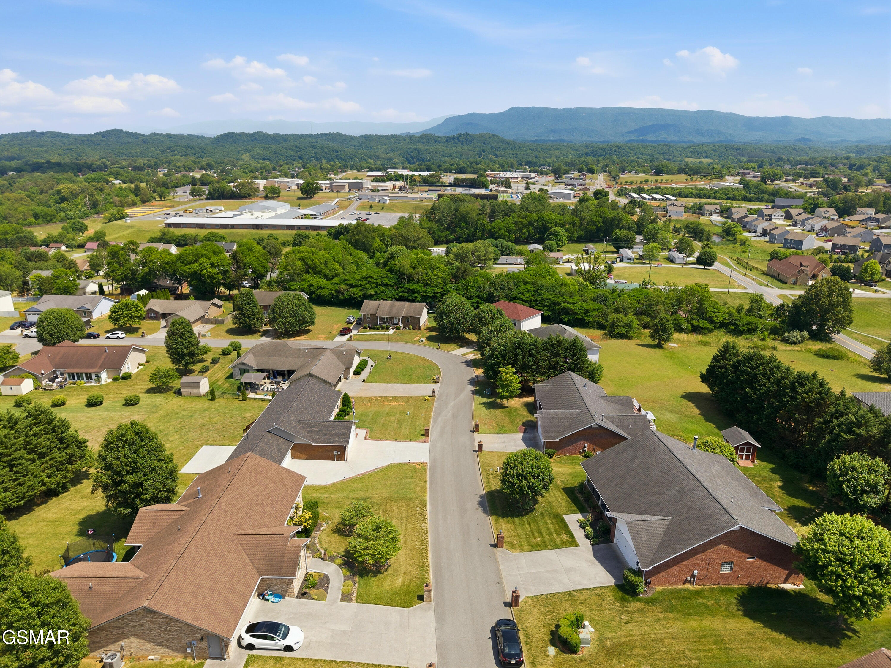 529 Hills Gate Circle Seymour TN 37865