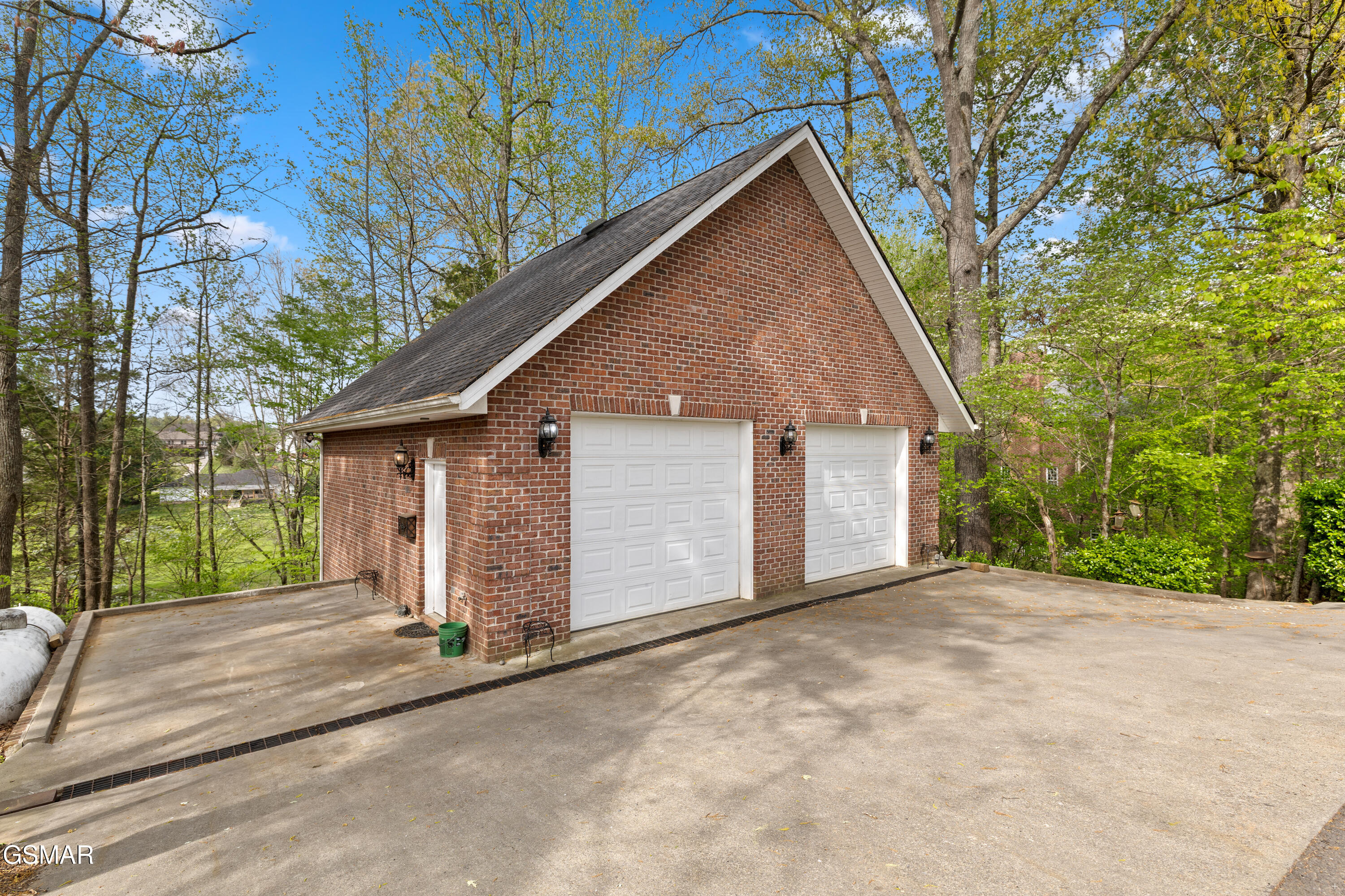 639 S Arch Rock Drive Sevierville TN 37876
