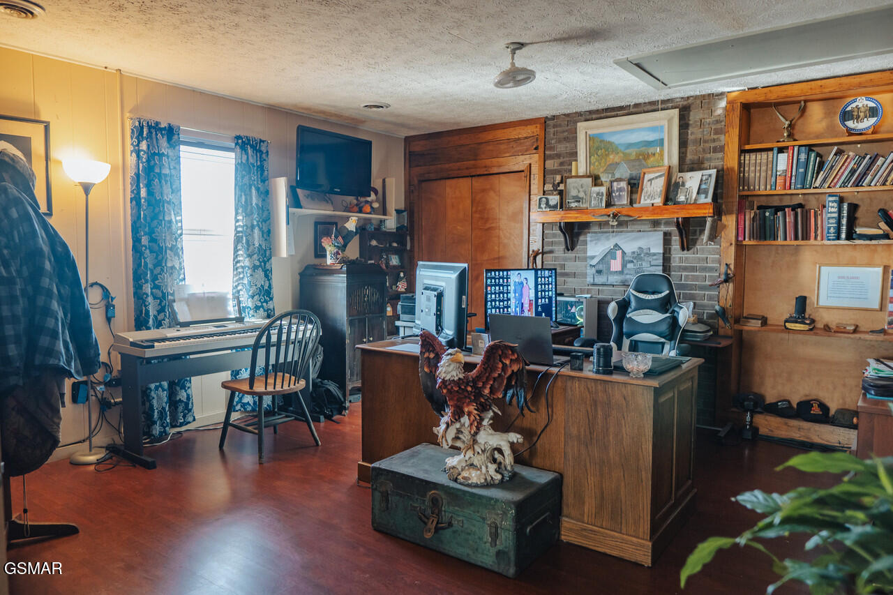 3521 James Phillips Way Sevierville TN 37876