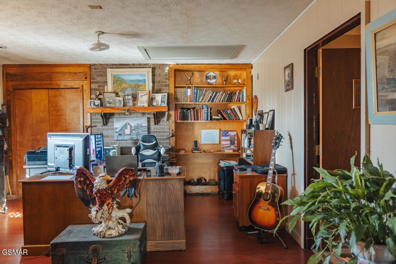 3521 James Phillips Way Sevierville TN 37876