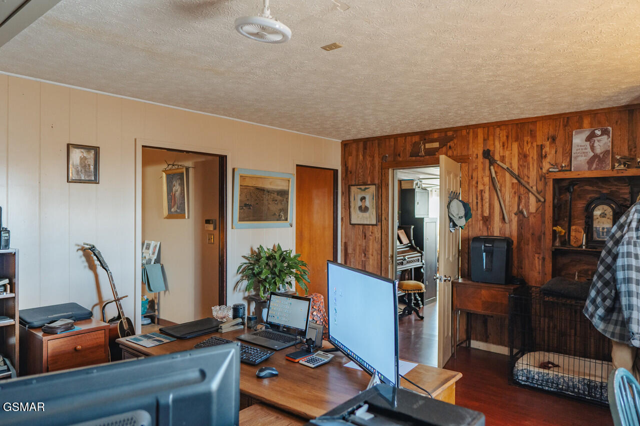3521 James Phillips Way Sevierville TN 37876