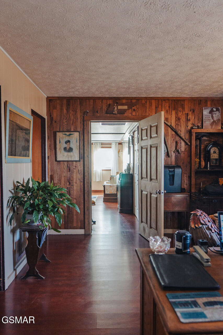 3521 James Phillips Way Sevierville TN 37876