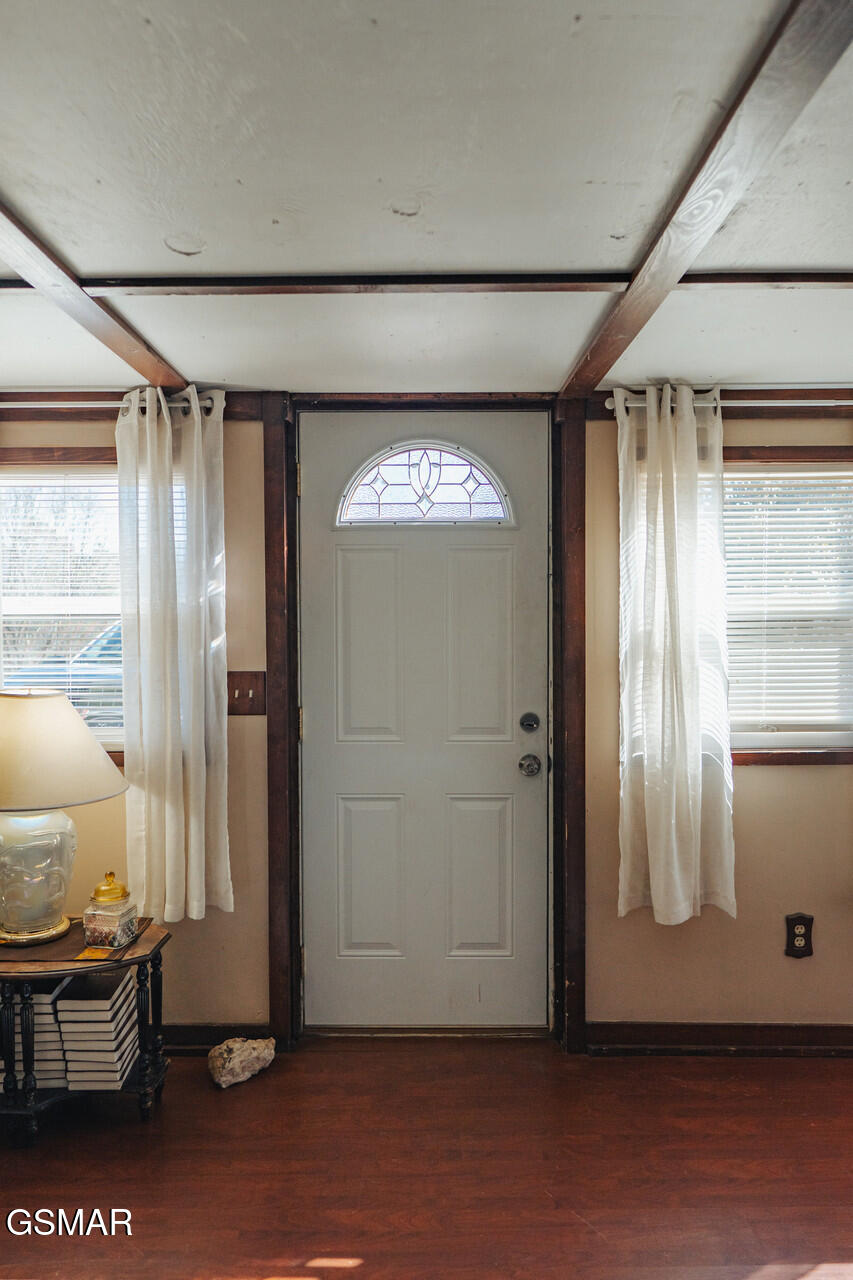 3521 James Phillips Way Sevierville TN 37876