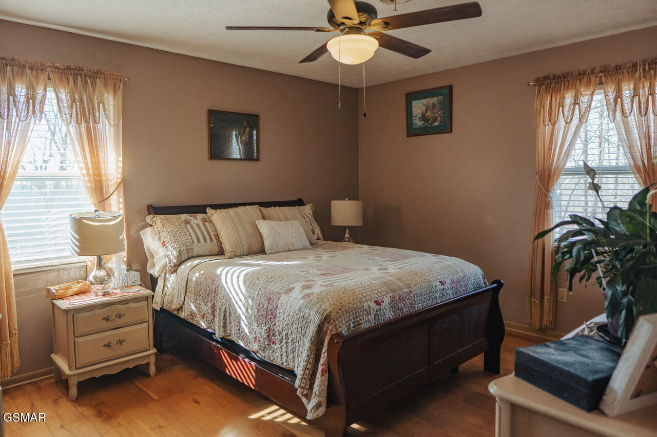 3521 James Phillips Way Sevierville TN 37876