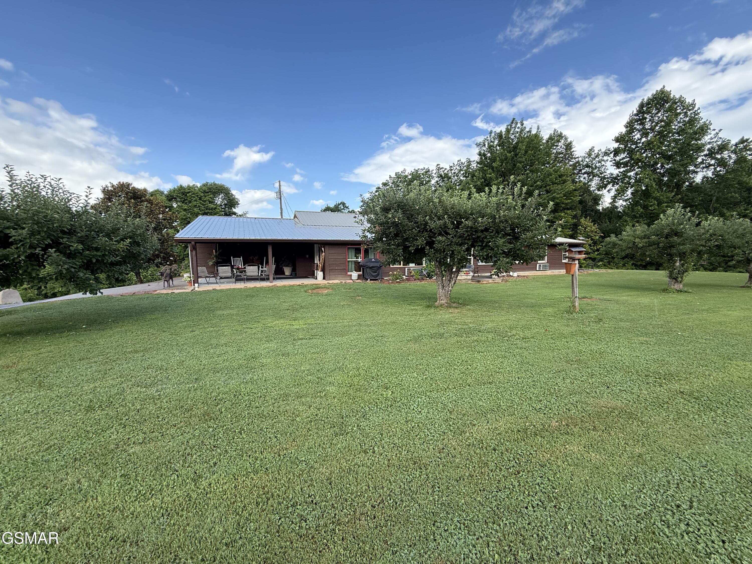 3521 James Phillips Way Sevierville TN 37876