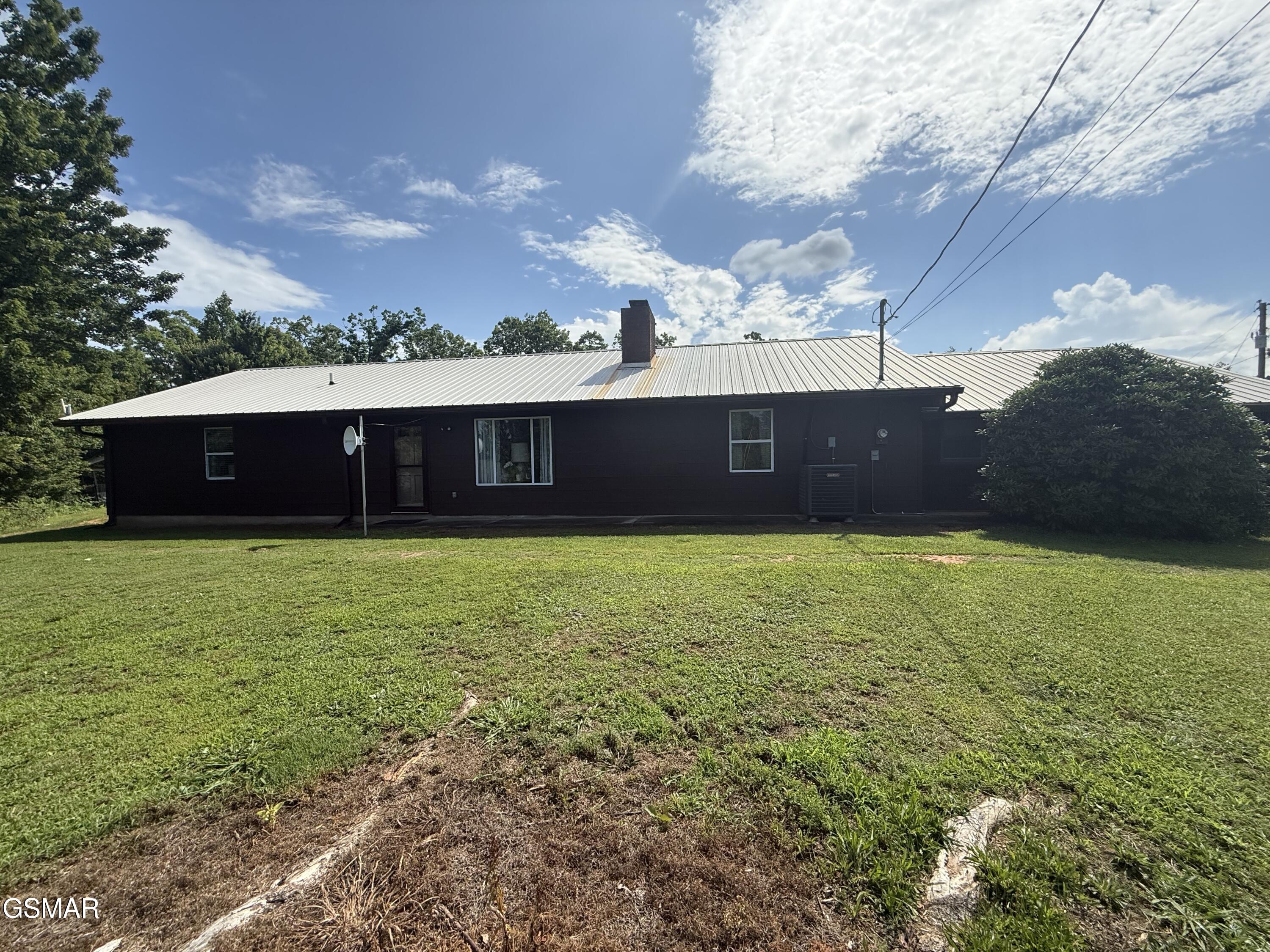 3521 James Phillips Way Sevierville TN 37876
