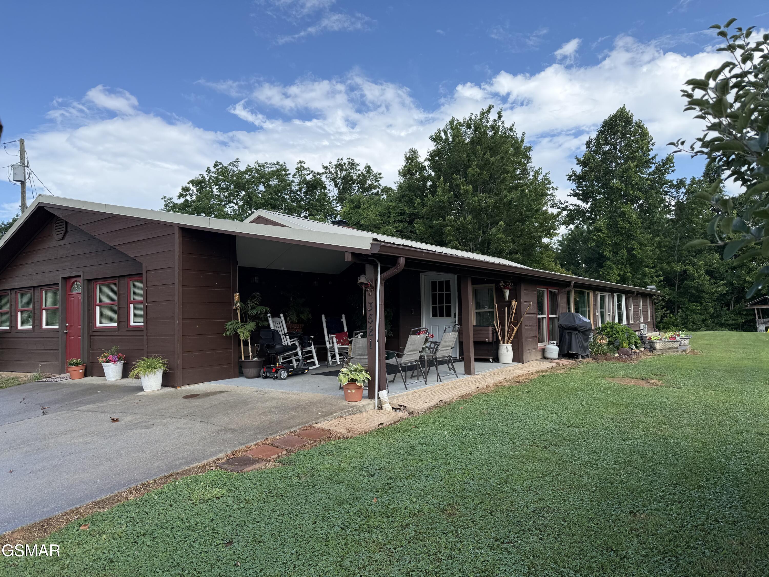3521 James Phillips Way Sevierville TN 37876