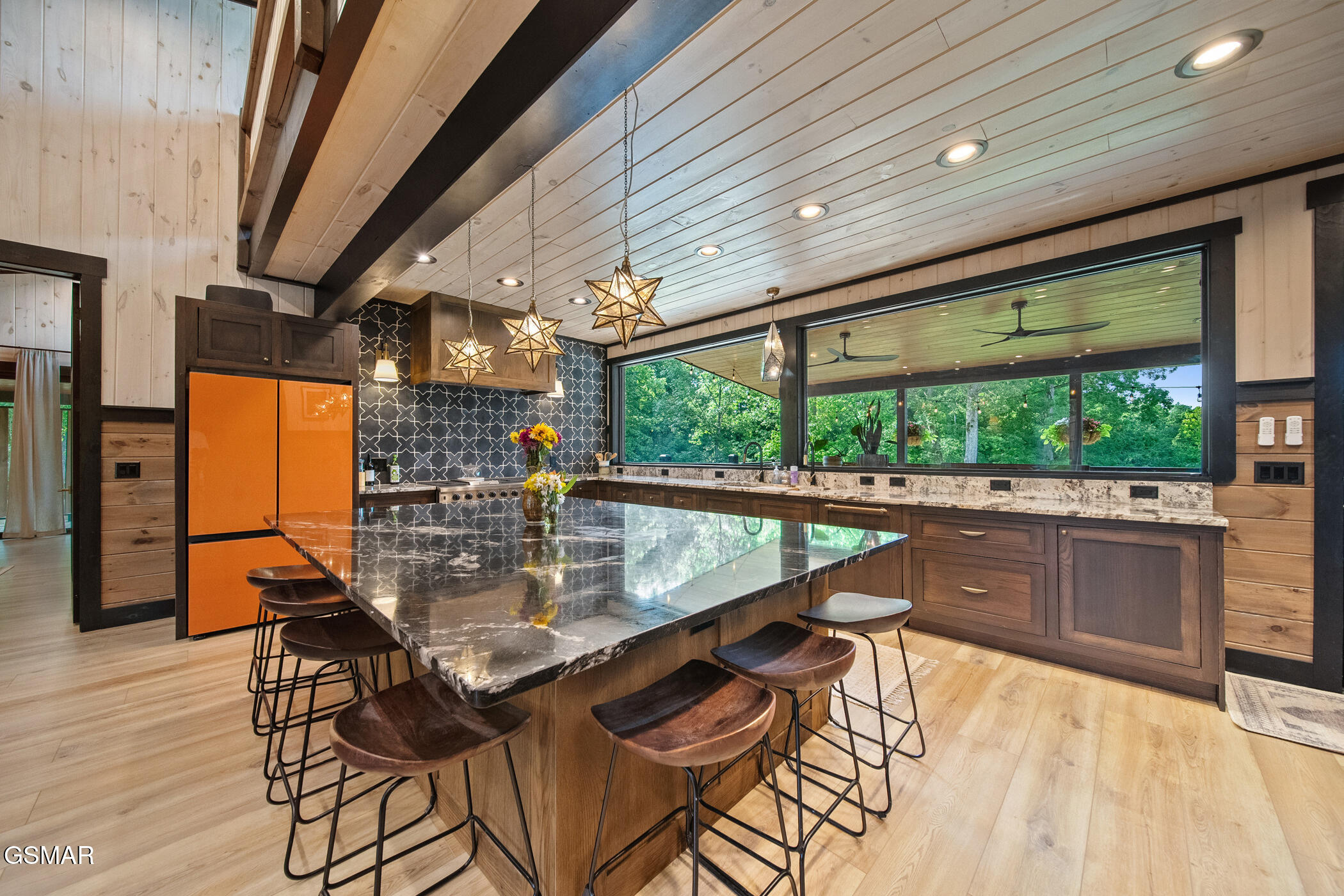 2466/2472 Mcqueen Way Sevierville TN 37876