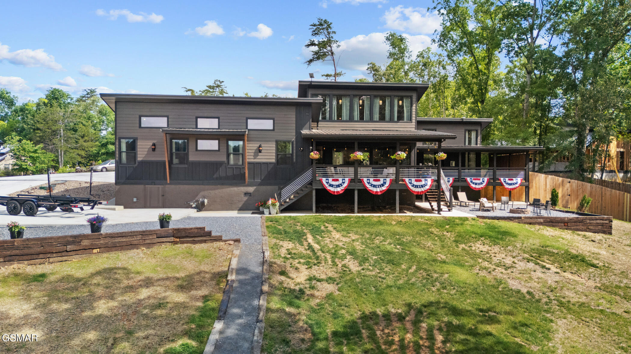 2466/2472 Mcqueen Way Sevierville TN 37876