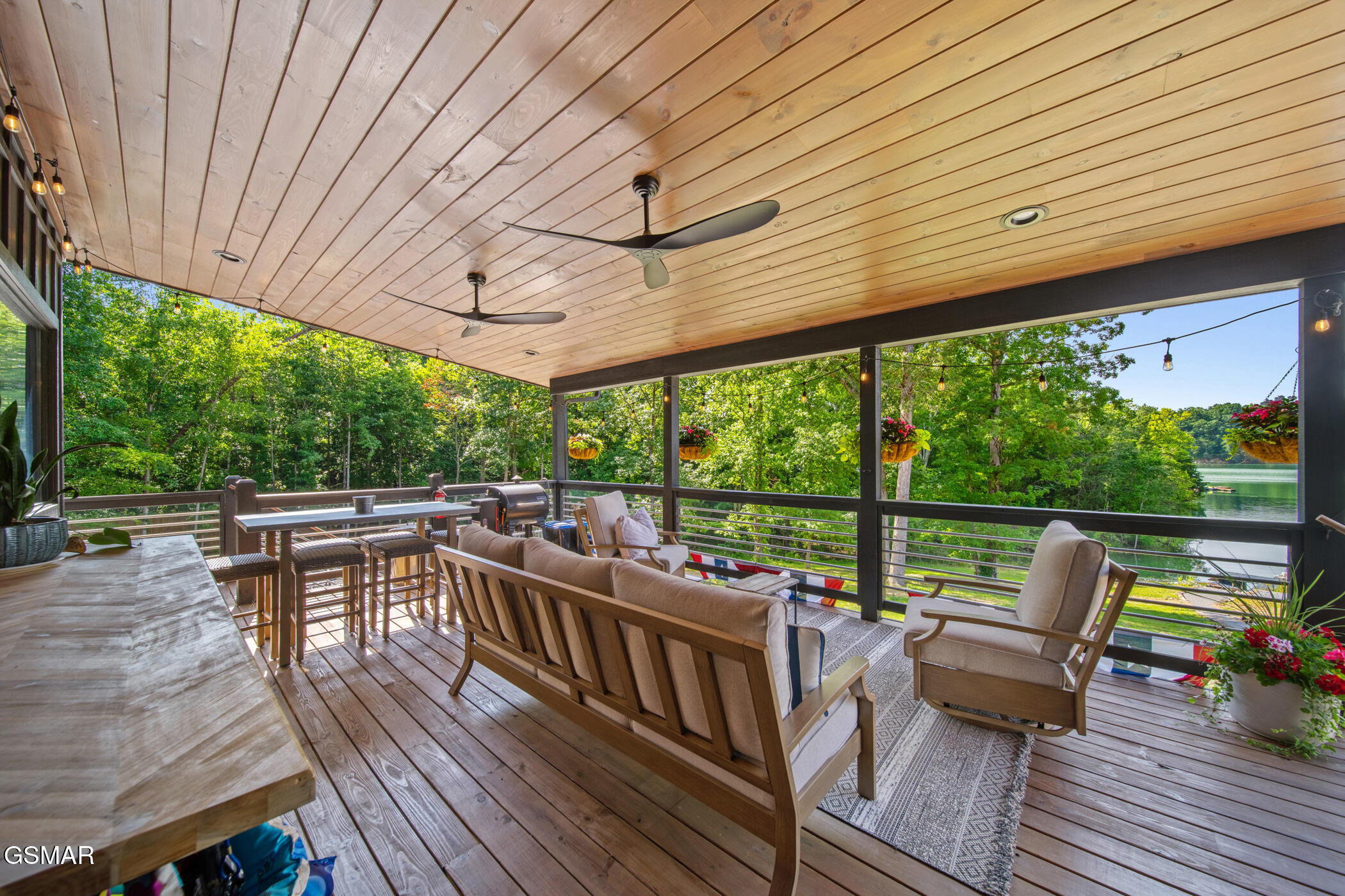 2466/2472 Mcqueen Way Sevierville TN 37876